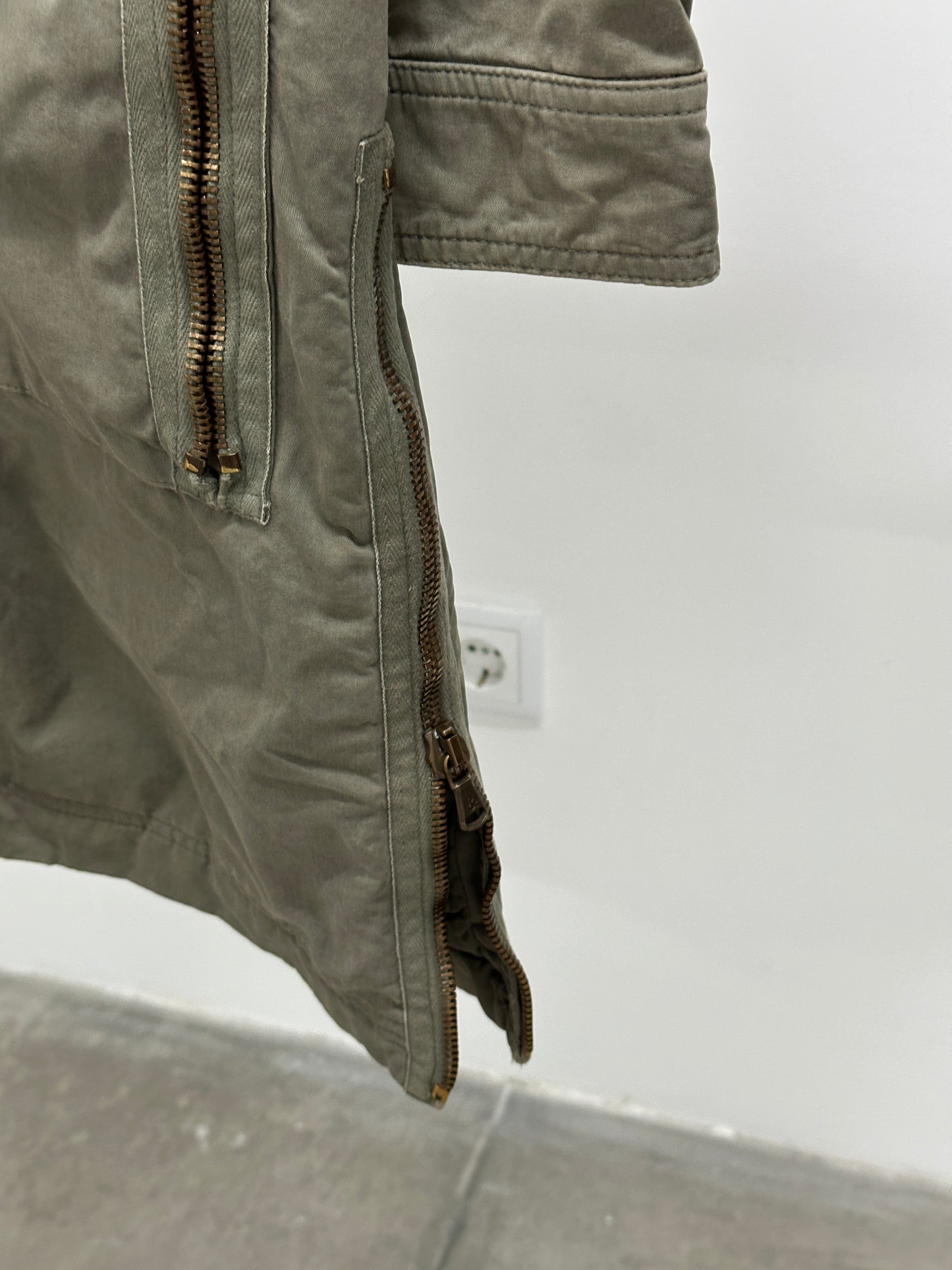 DOLCE & GABBANA green long coat (M)