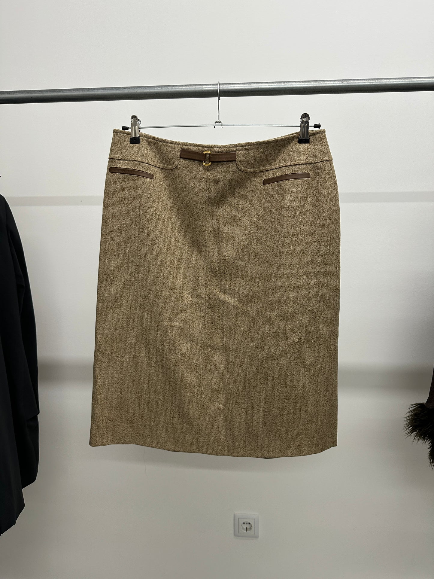 BURBERRY wool skirt (L)
