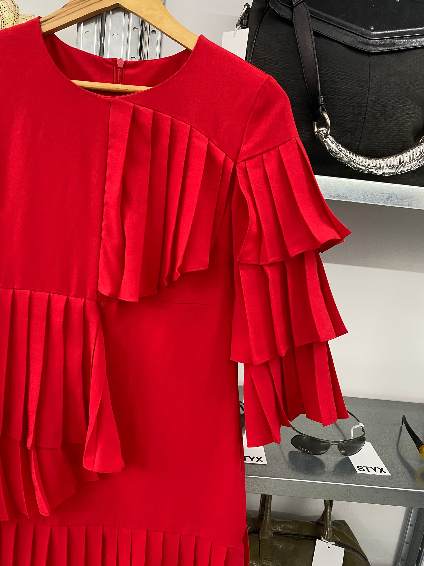 GUCCI red ruffled dress FW2015 Alessandro Michele (M)