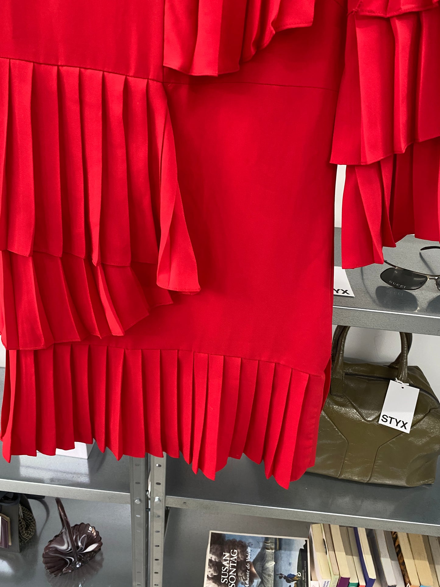 GUCCI red ruffled dress FW2015 Alessandro Michele (M)