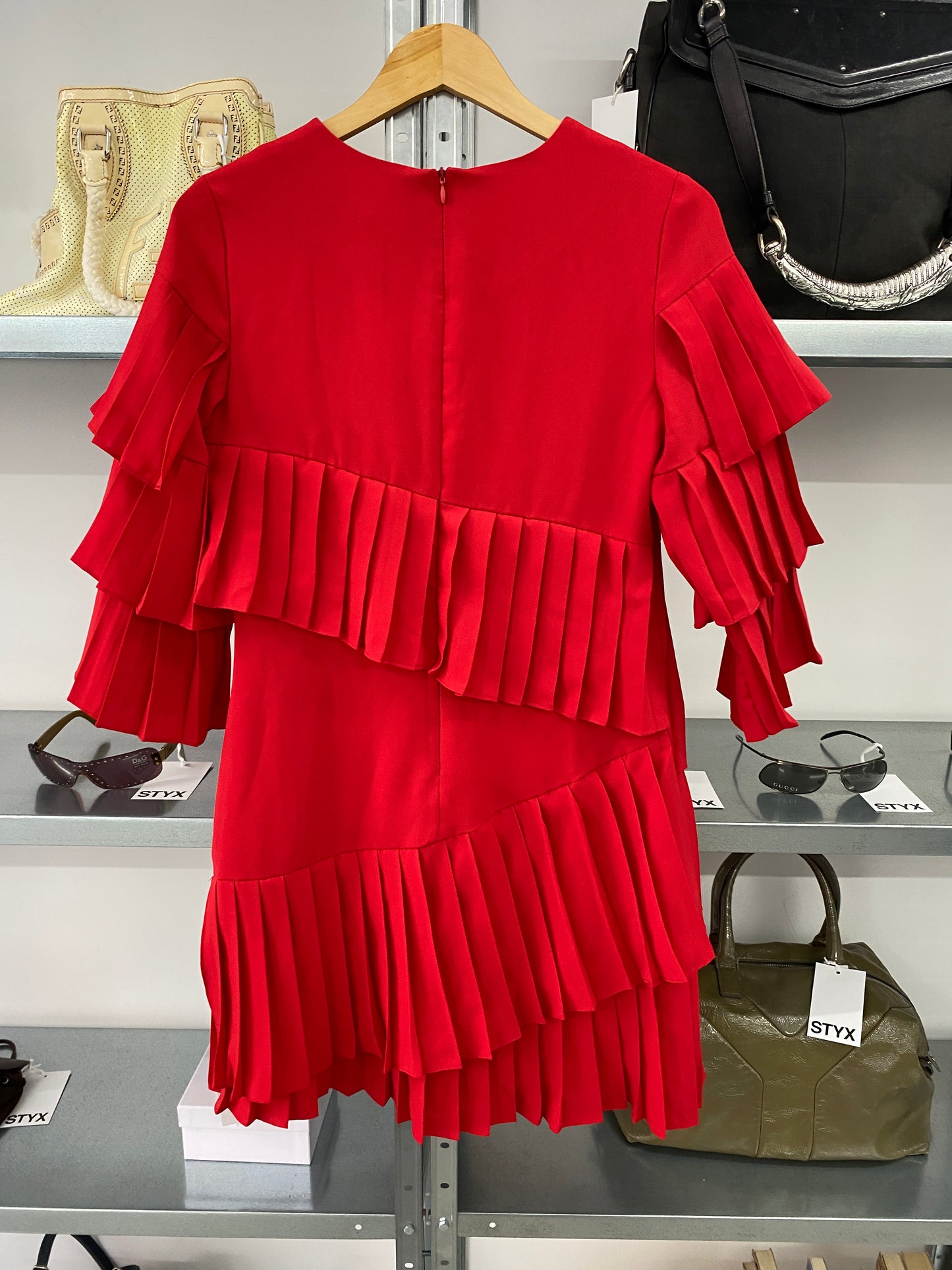 GUCCI red ruffled dress FW2015 Alessandro Michele (M)