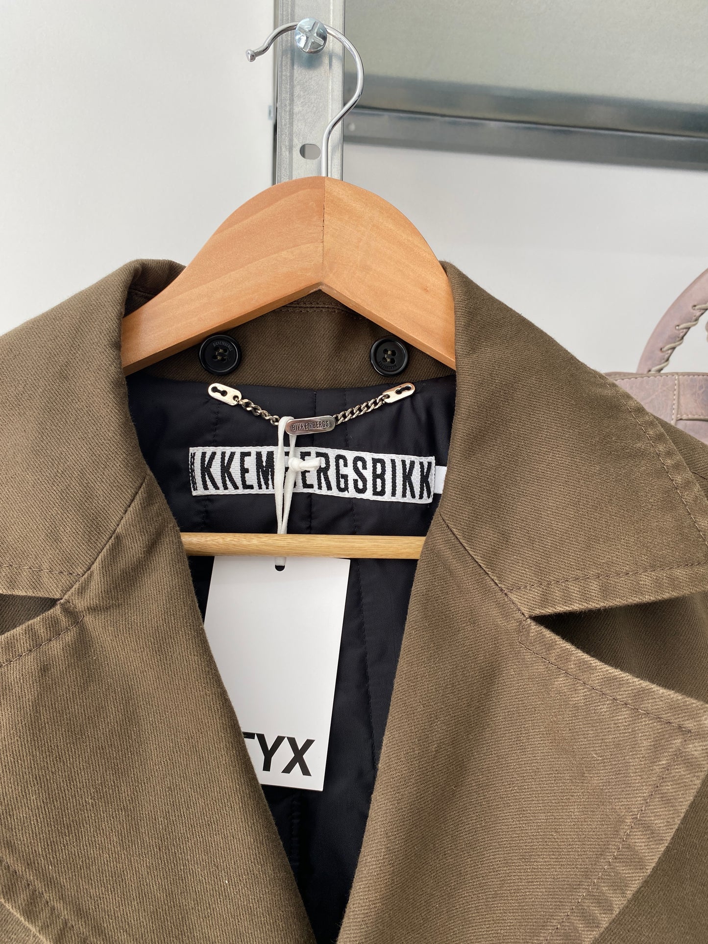 BIKKEMBERGS khaki blazer (S)