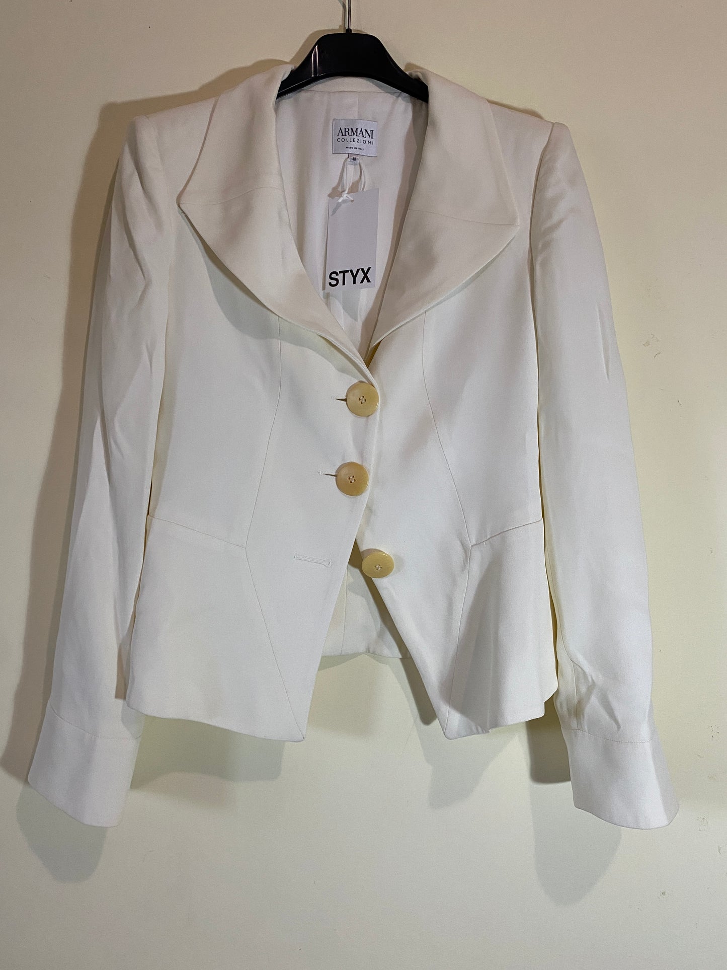 ARMANI ivory white blazer (S)
