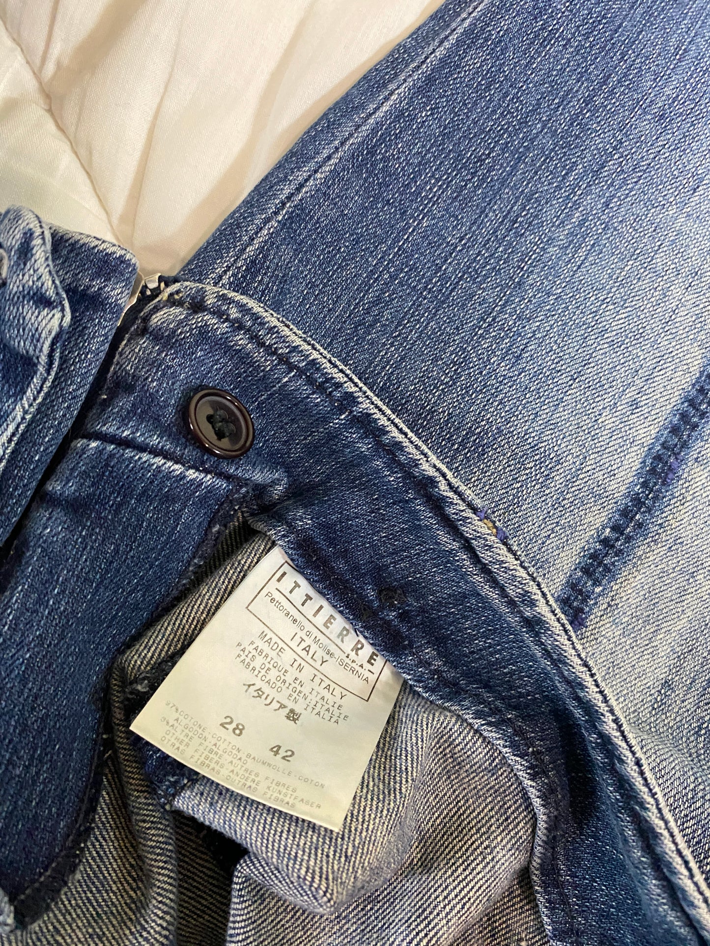 VERSACE low rise flare jeans (M)