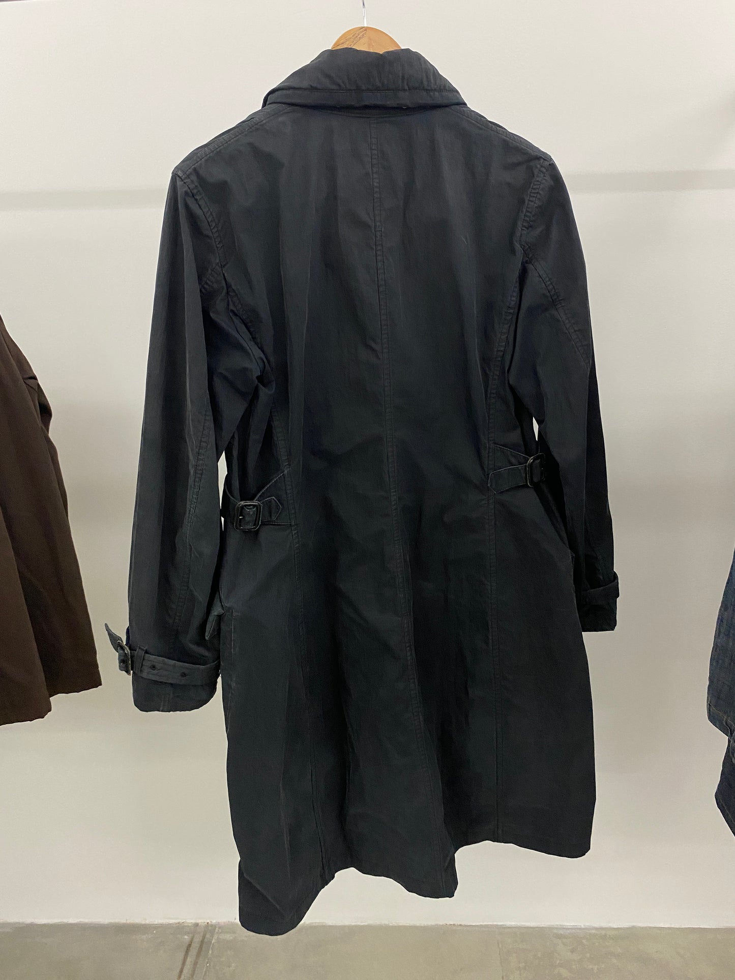 CP COMPANY black trenchcoat (M)