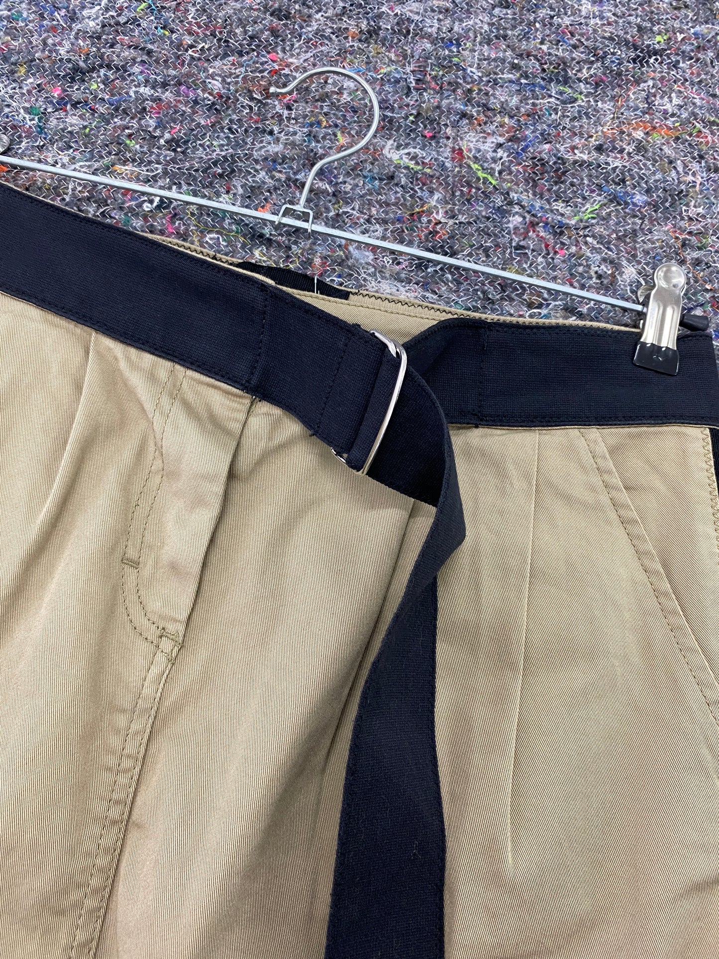 DOLCE & GABBANA 2004 khaki skirt with belt (M)