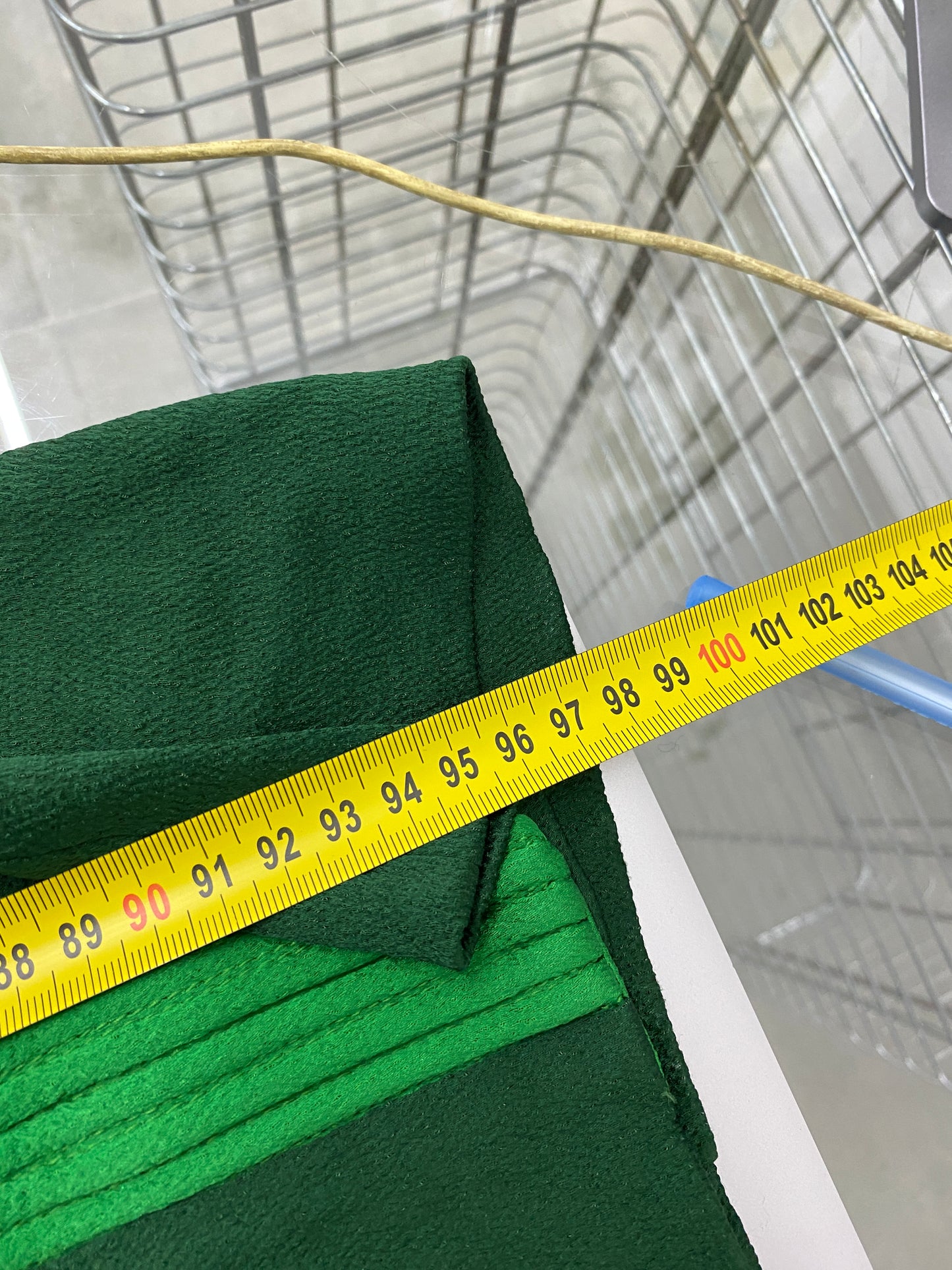 VALENTINO green trousers w/ suspended belt (L)