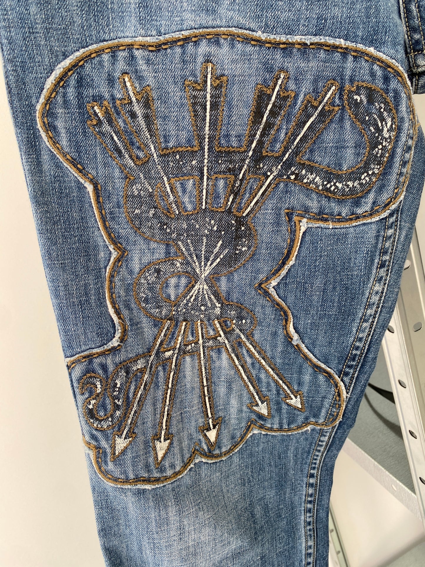 ROBERTO CAVALLI denim trousers w/ snake embroidery(M)