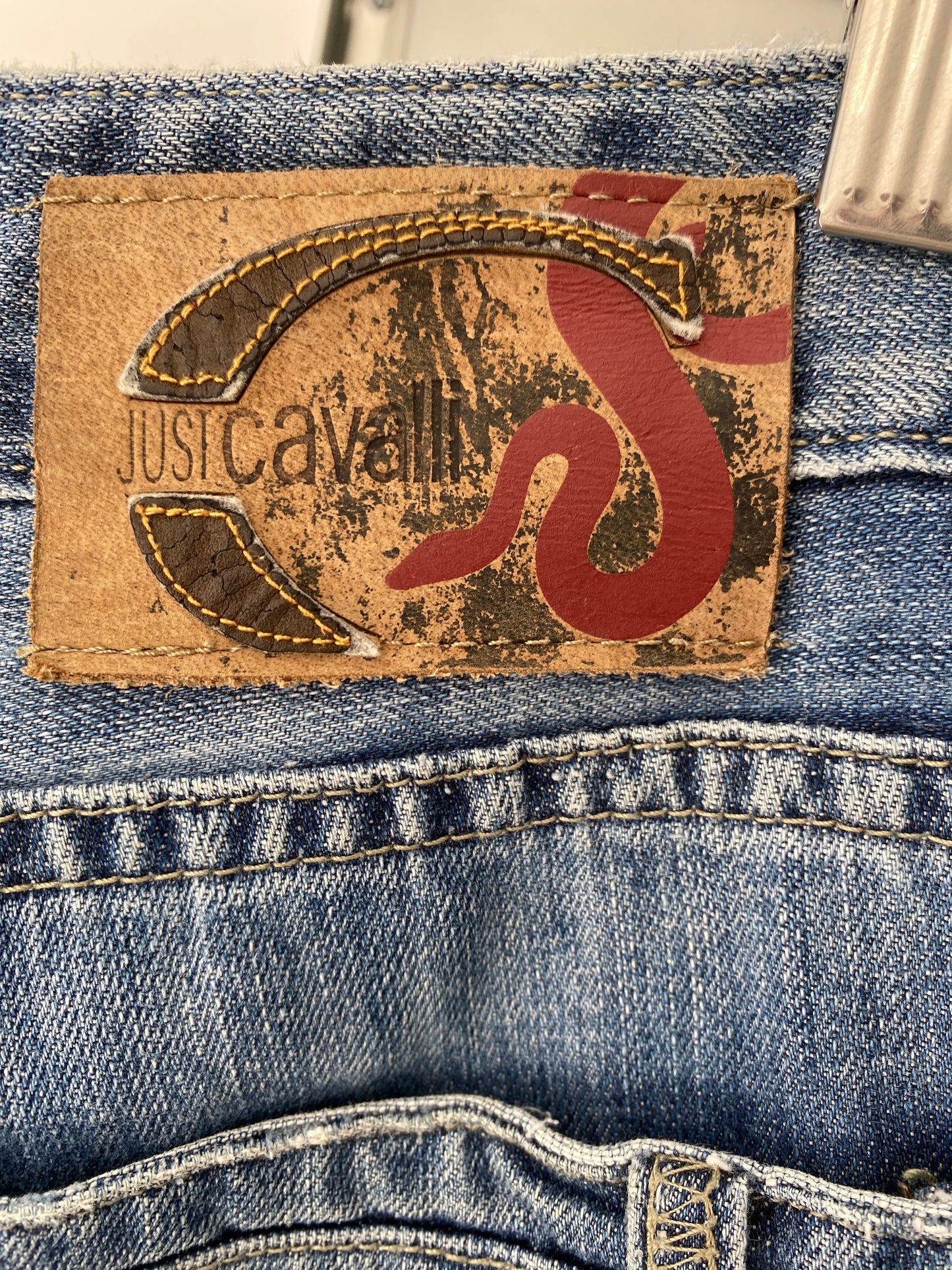 ROBERTO CAVALLI denim trousers w/ snake embroidery(M)