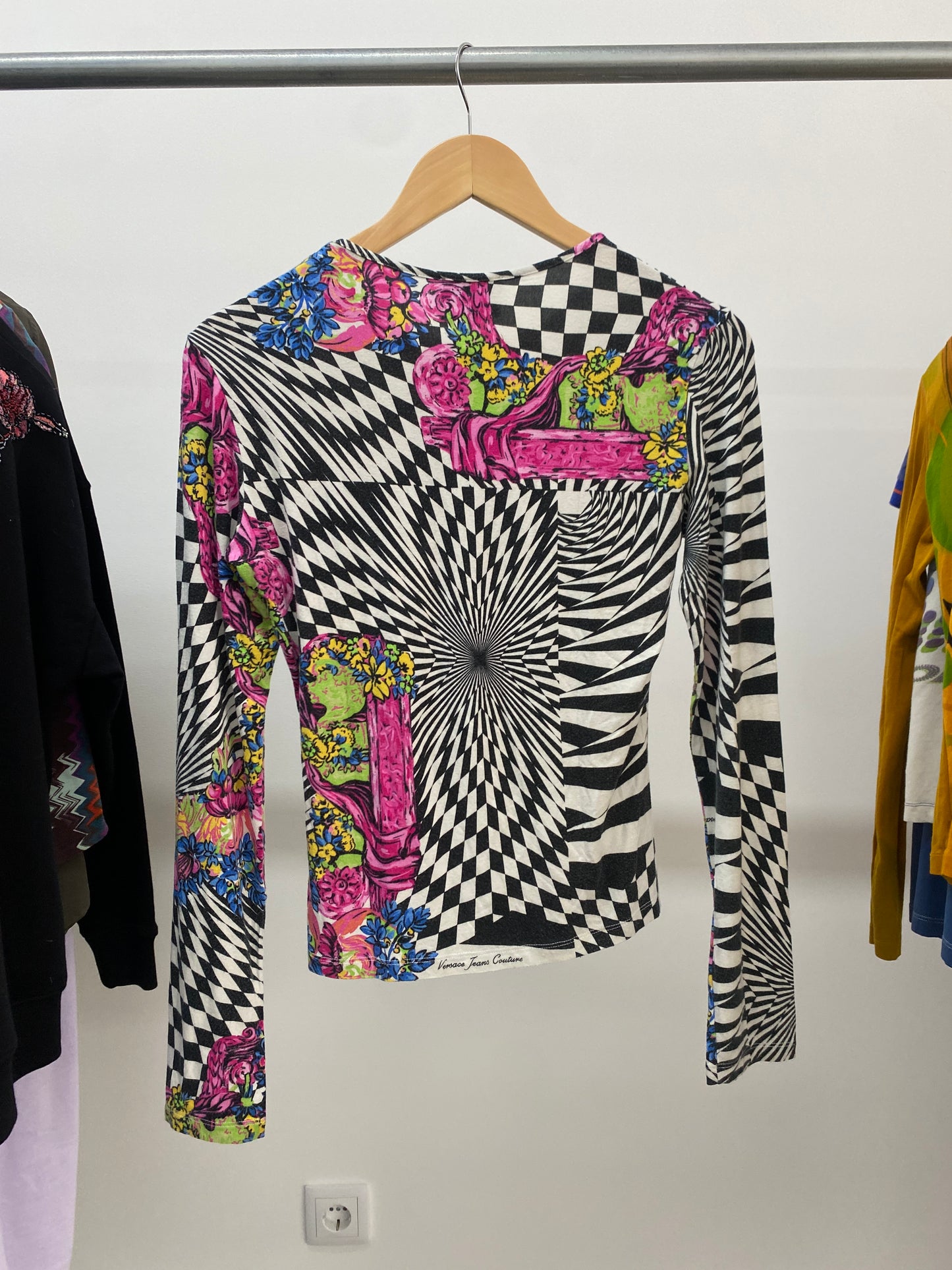 VERSACE optical illusion long sleeve (M)