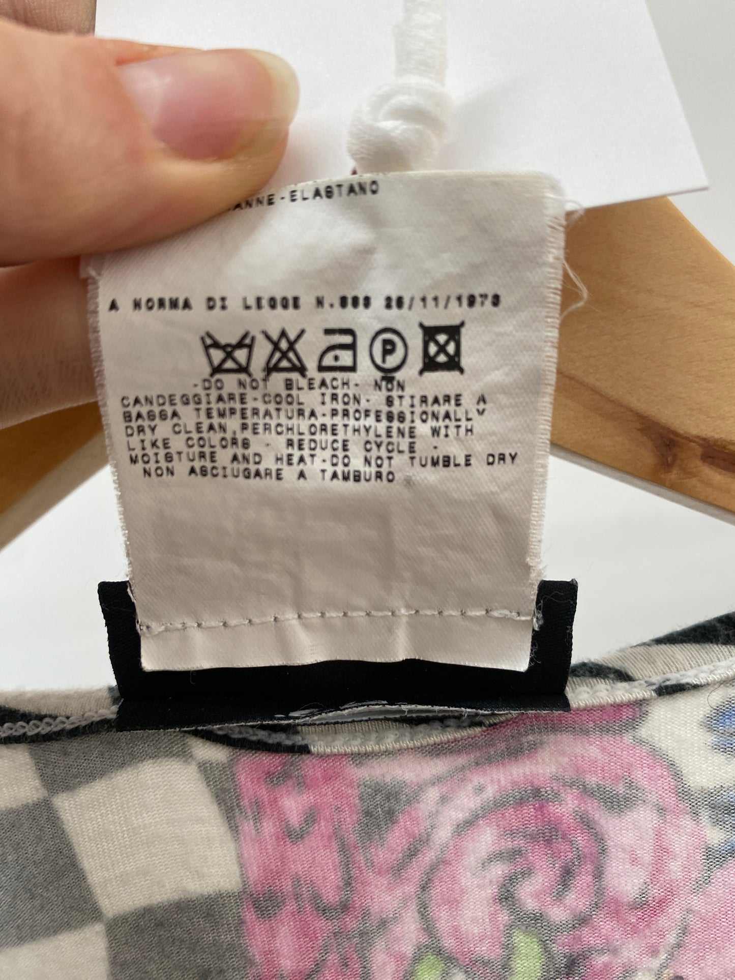 VERSACE optical illusion long sleeve (M)