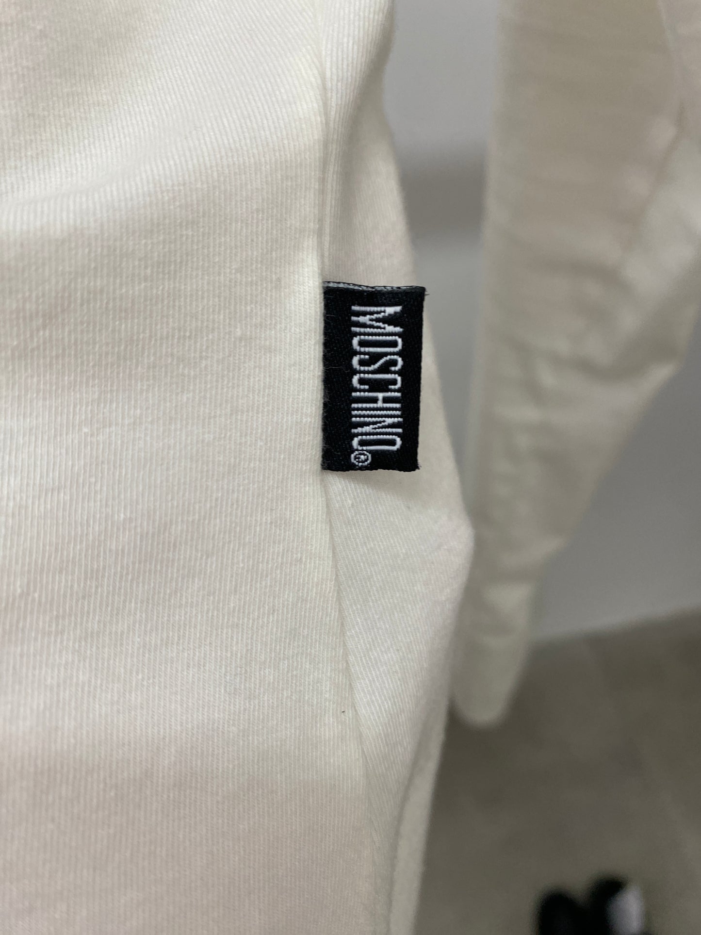 MOSCHINO white ruffled neckline top ( S)