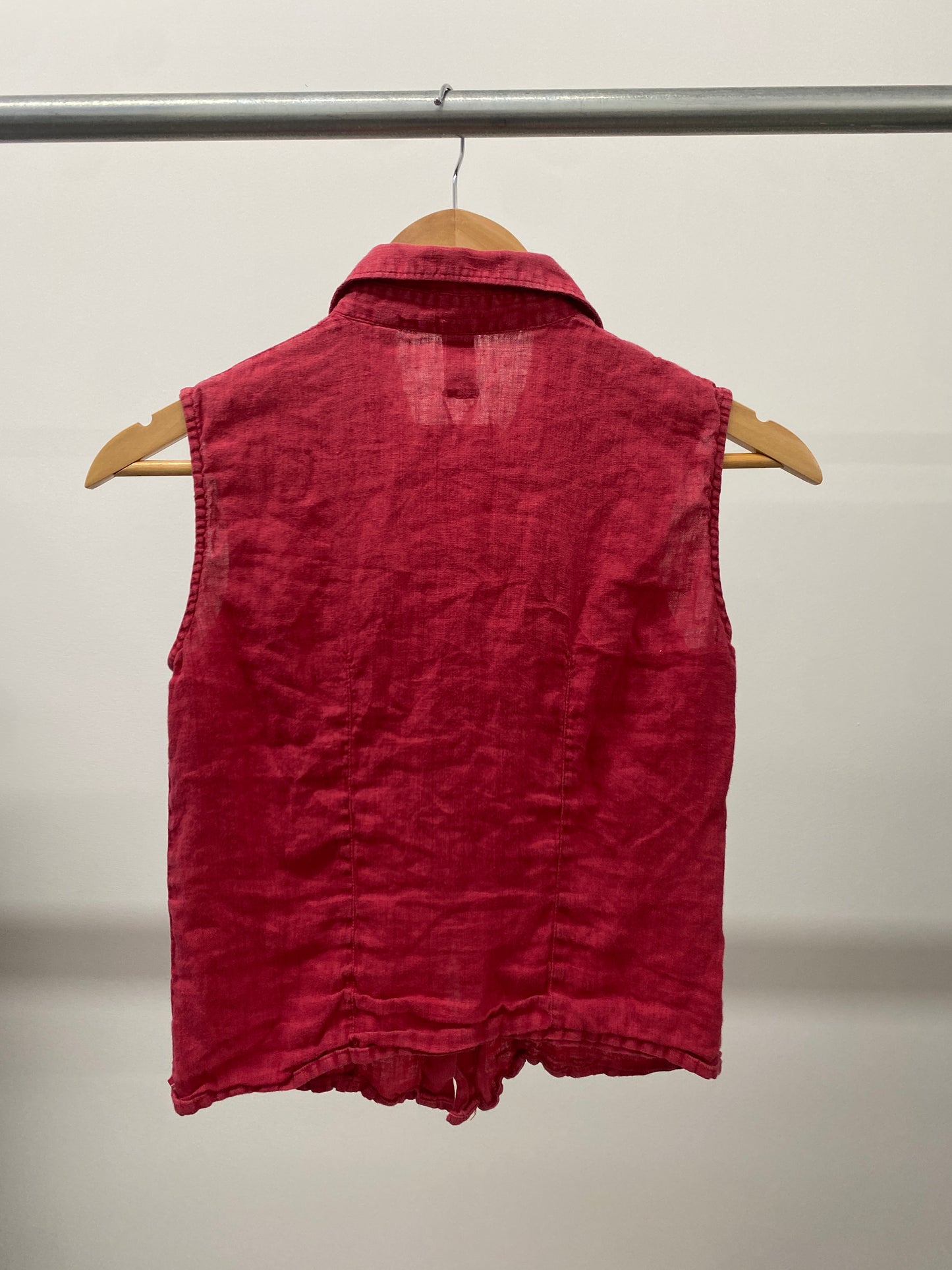CP COMPANY pink sleeveless shirt (S)