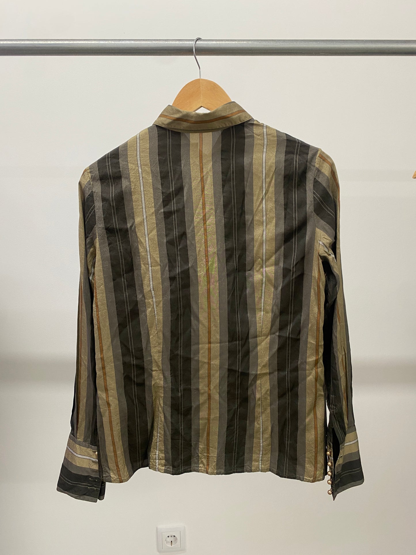 BURBERRY silk striped shirt (M)
