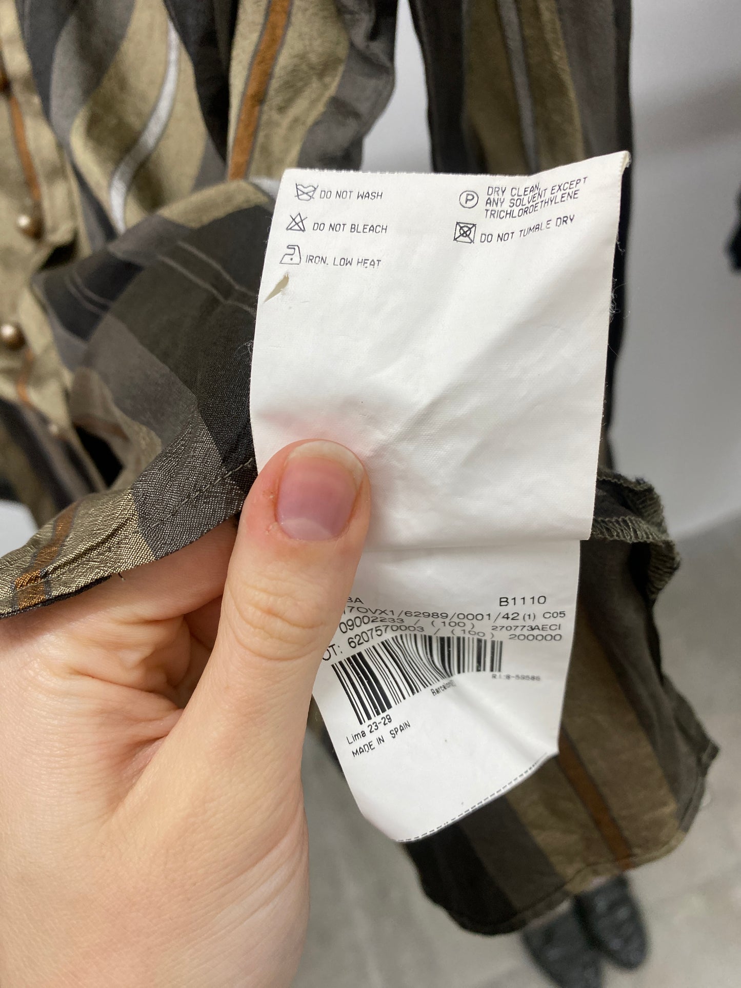 BURBERRY silk striped shirt (M)