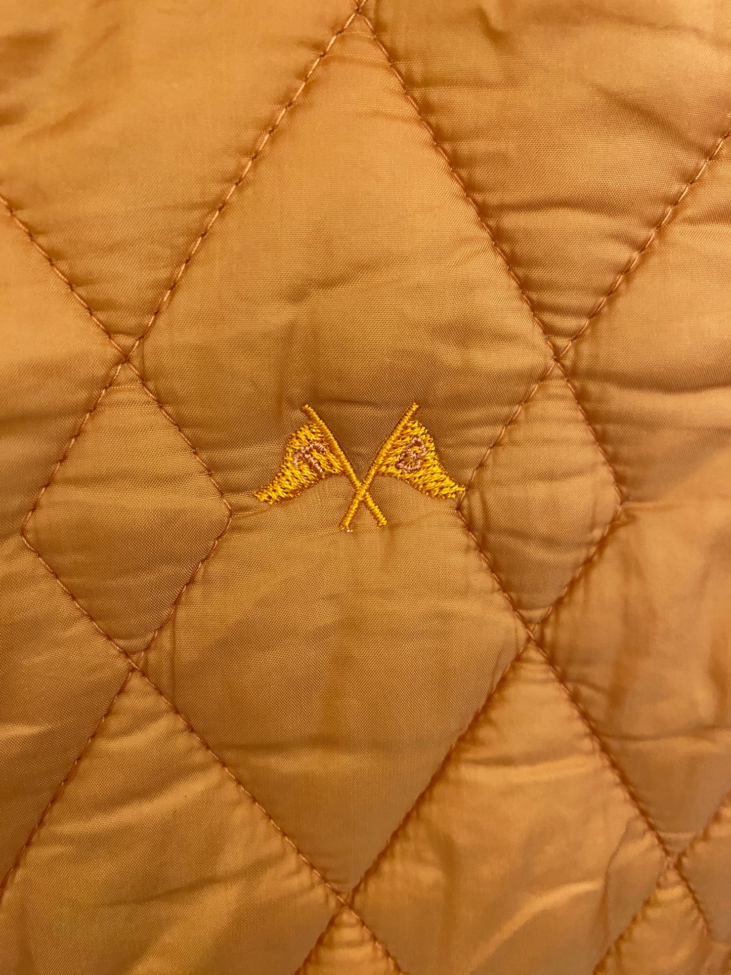 BURBERRY orange puffer (XS)