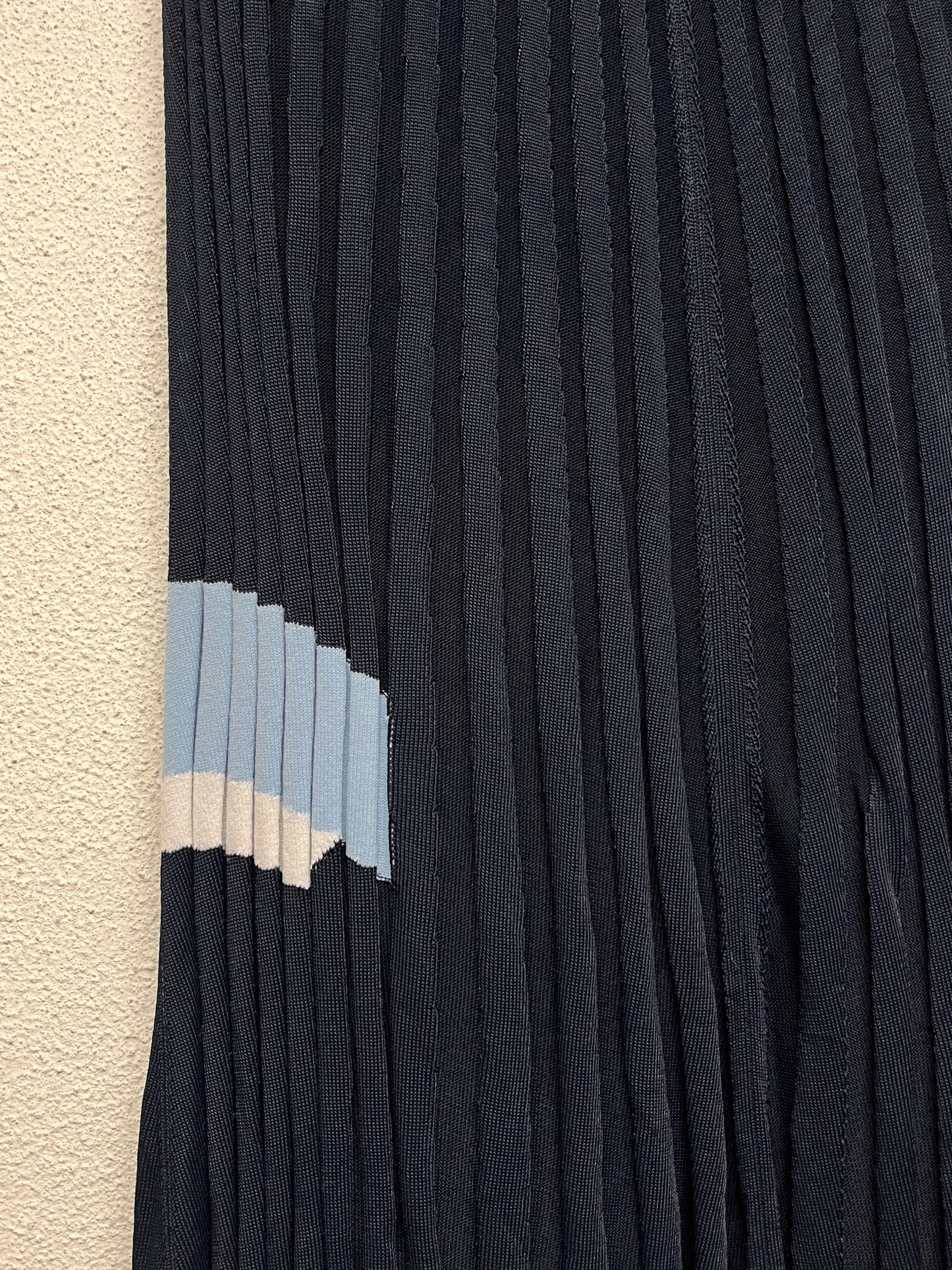 VERSACE pleated navy skirt (XS)