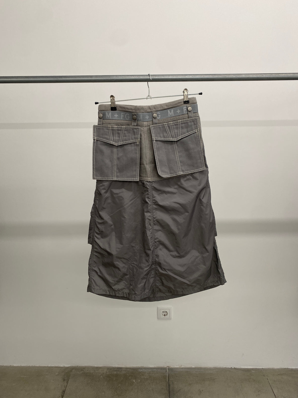 Marithé & François Girbaud grey skirt (XS-S)