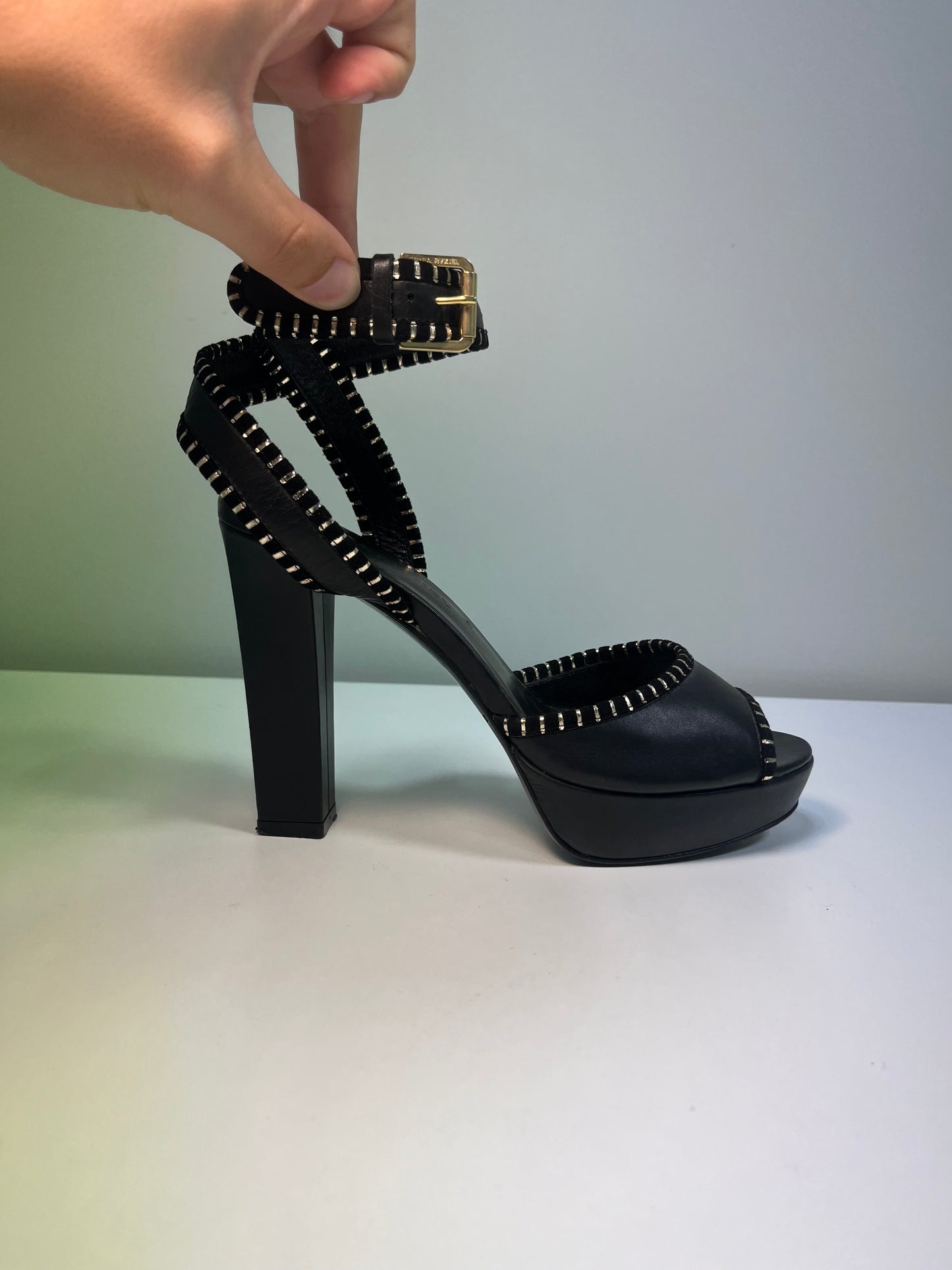 SONIA RYKIEL black leather Sandals (36)