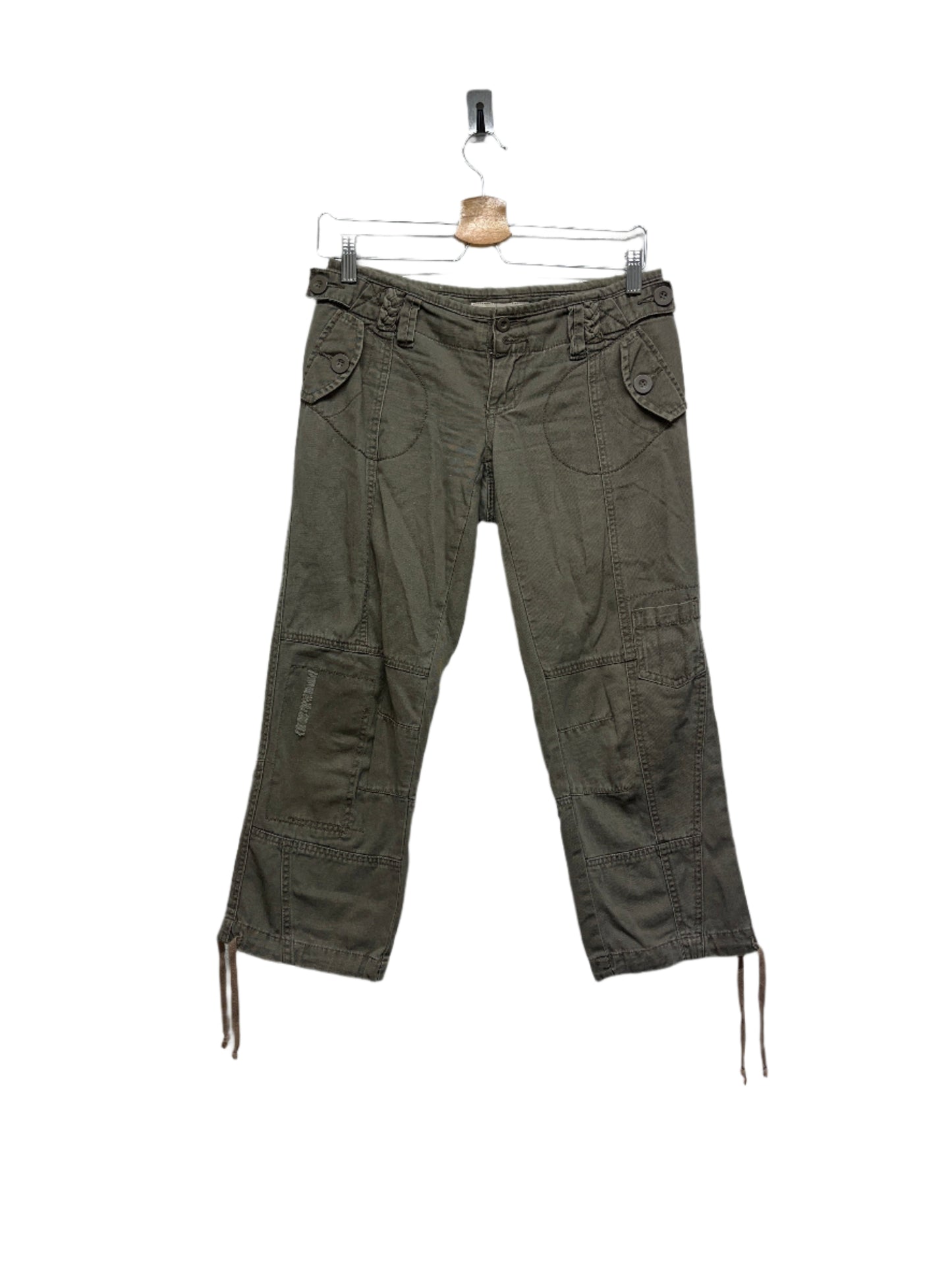 VINTAGE engineered capris (S/M)