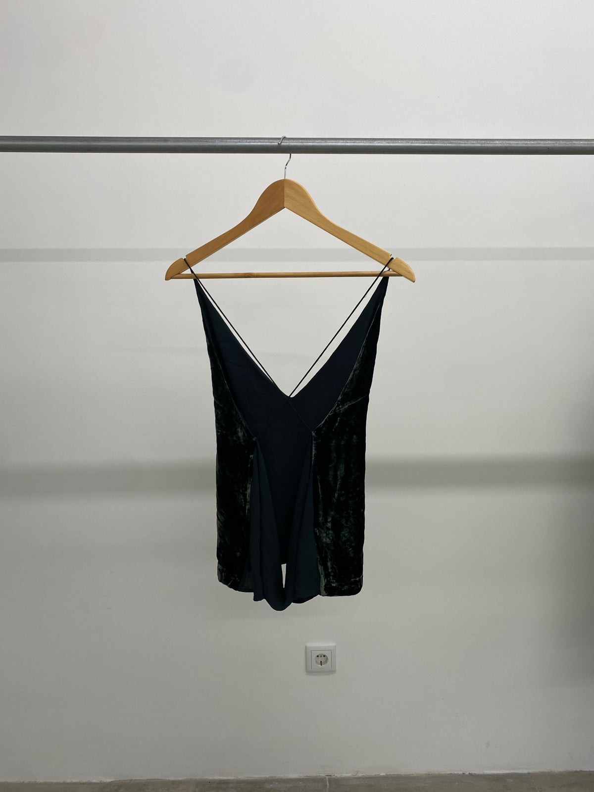 Dion Lee green velvet top (M)