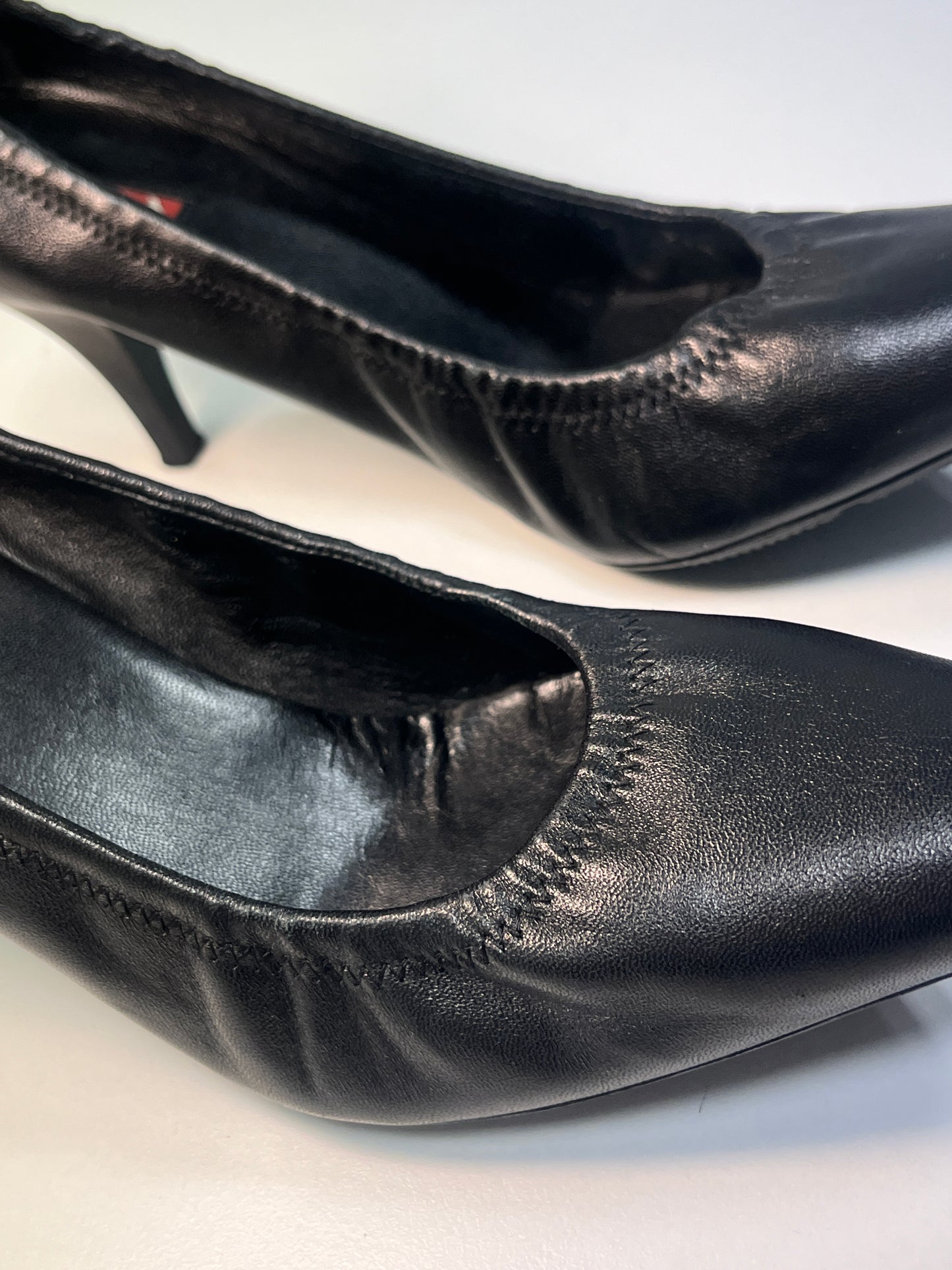 PRADA Linea Rossa leather pointy heels (38)
