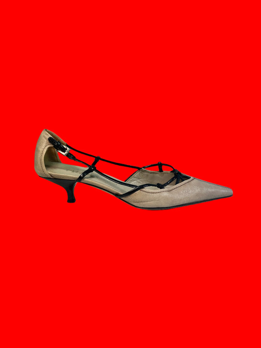 PRADA leather beige slingback point kitten heels (36IT/37EU)