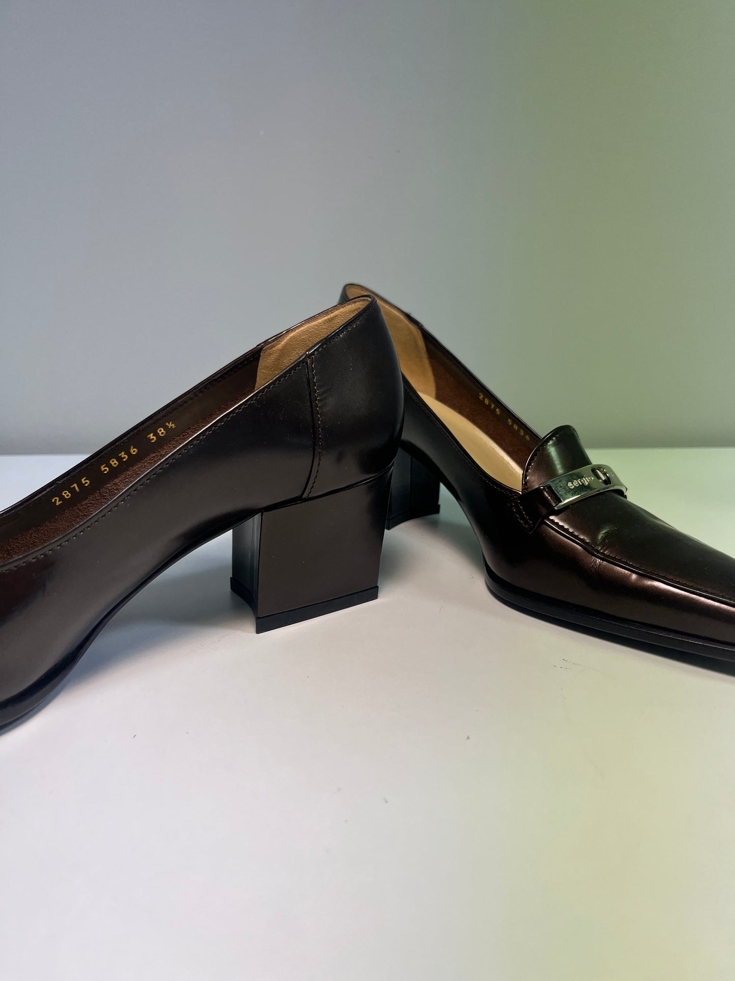SERGIO ROSSI patent leather pointy loafer pumps (38.5)