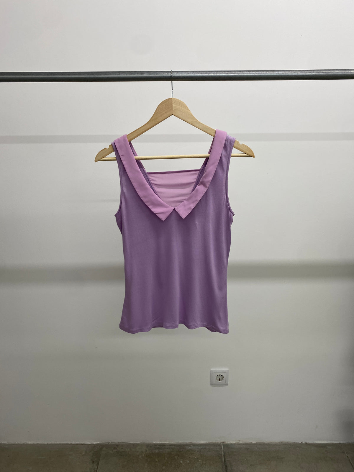 Emporio Armani Spring/Summer 2017 lilac top (42 FR)