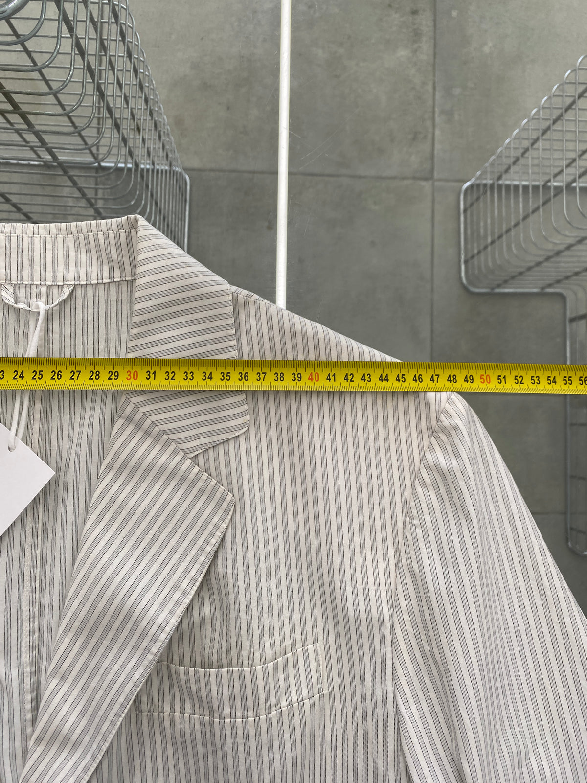 Burberry white stripped jacket (L)