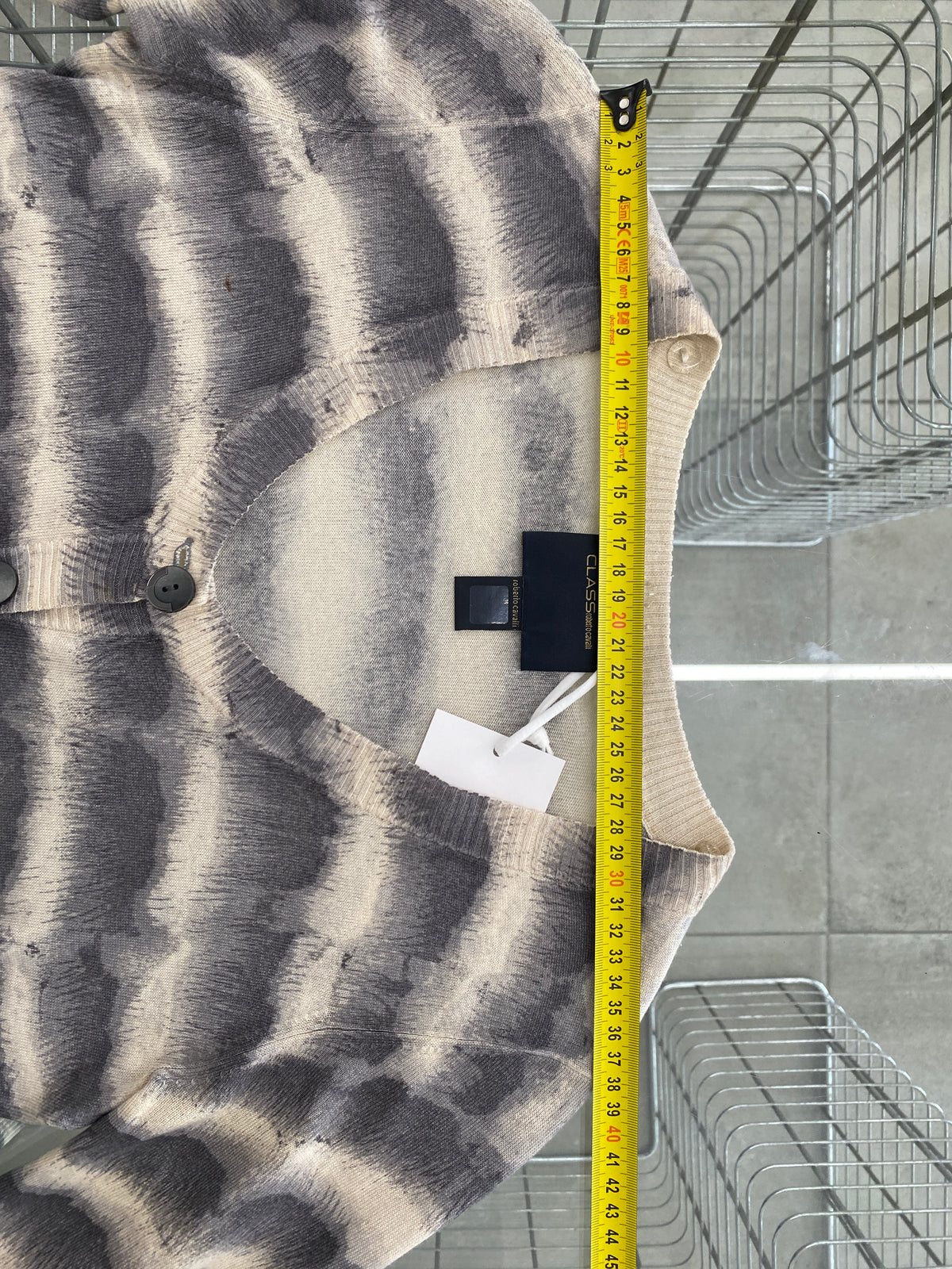 Roberto Cavalli Fall/Winter 2010 silk and cashmere cardigan (48 IT)