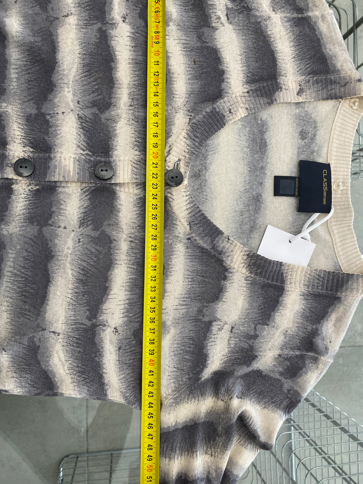 Roberto Cavalli Fall/Winter 2010 silk and cashmere cardigan (48 IT)
