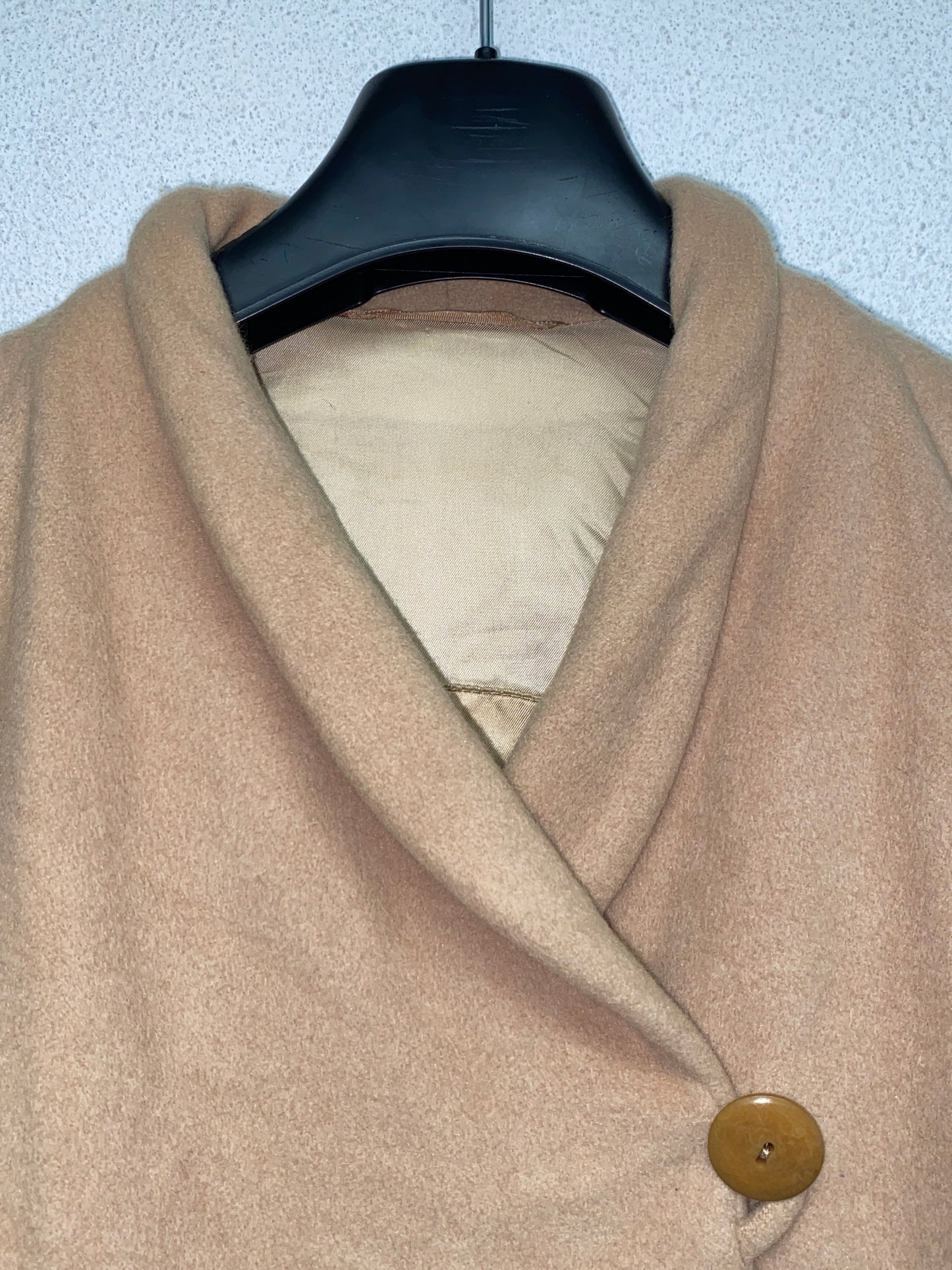 BETTY BARCLAY beige cashmere coat (L)