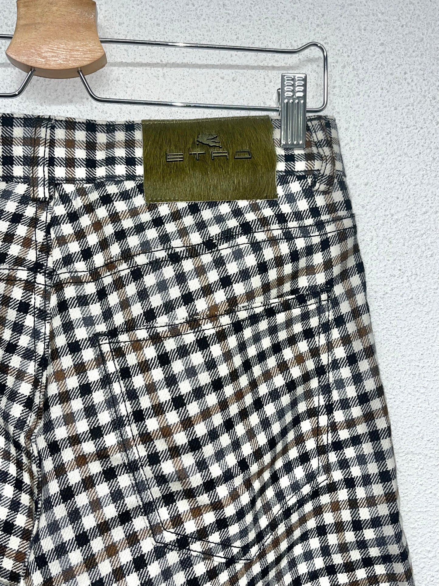 ETRO trousers with fur logo detail (40/L)