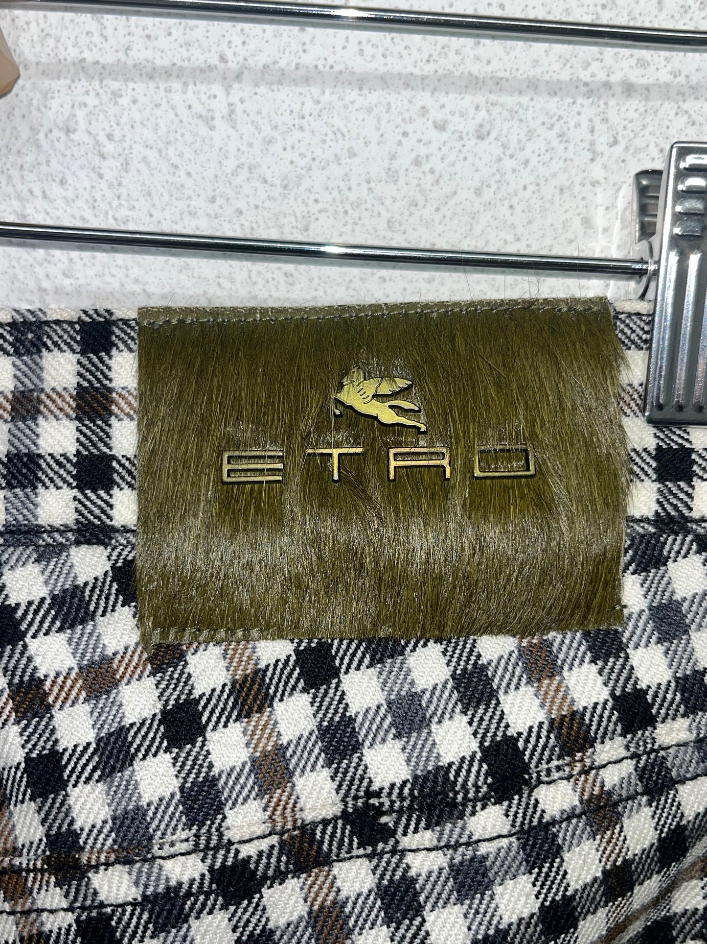 ETRO trousers with fur logo detail (40/L)