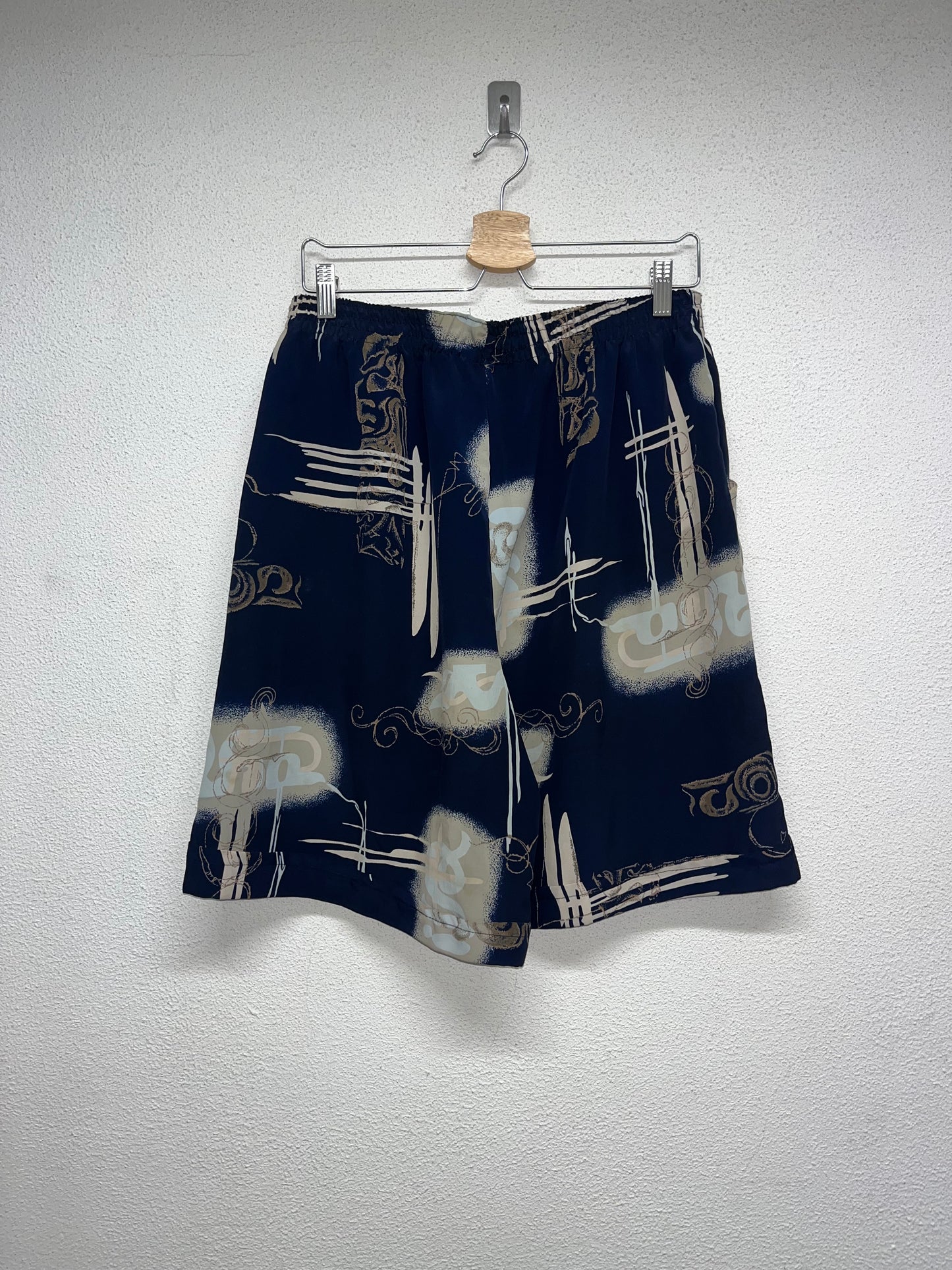 VINTAGE pattern maxi shorts (OS)