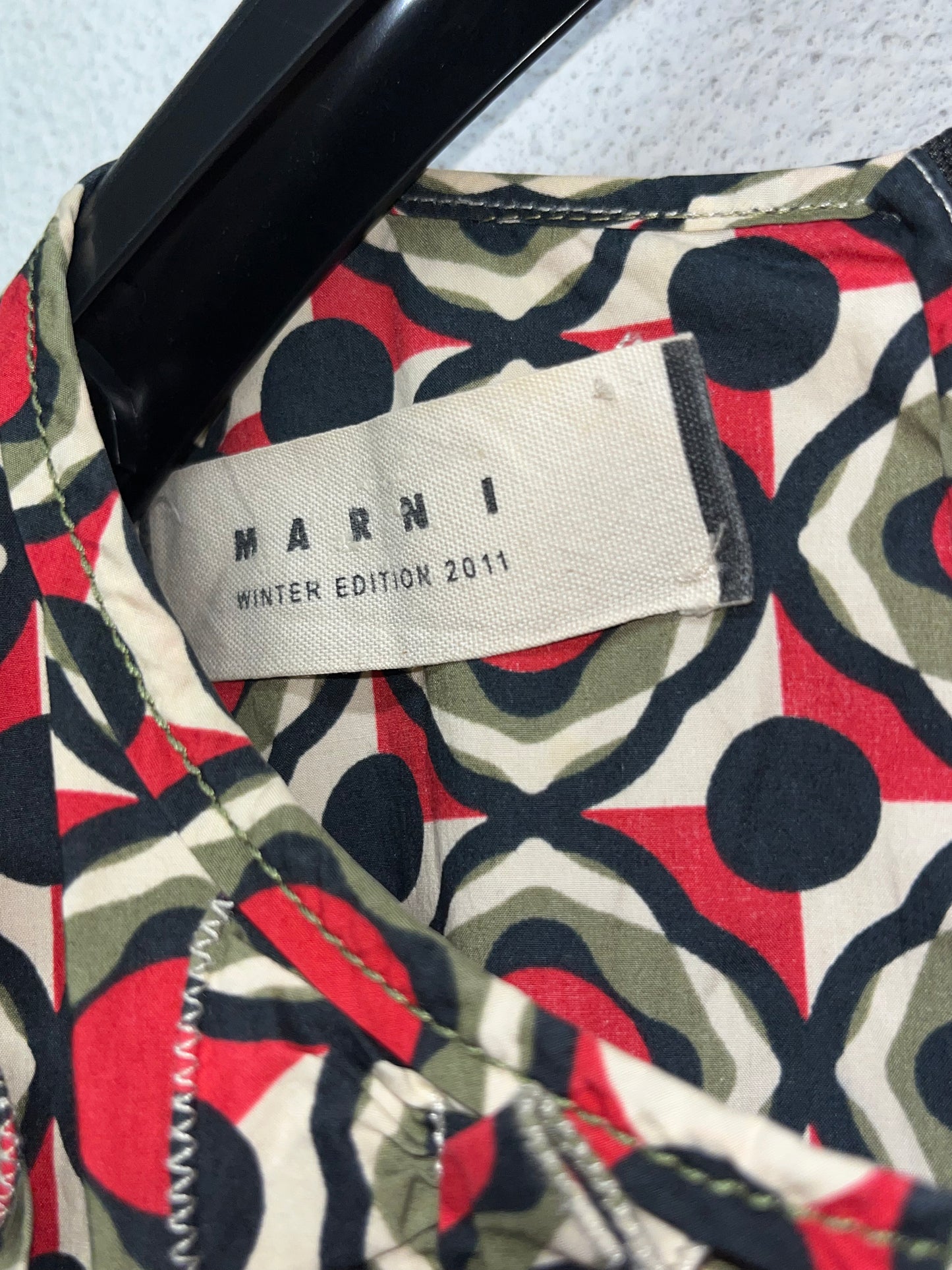 MARNI 2011 RTW abstract top (44/M)