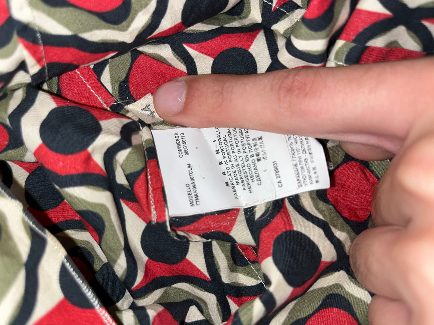 MARNI 2011 RTW abstract top (44/M)