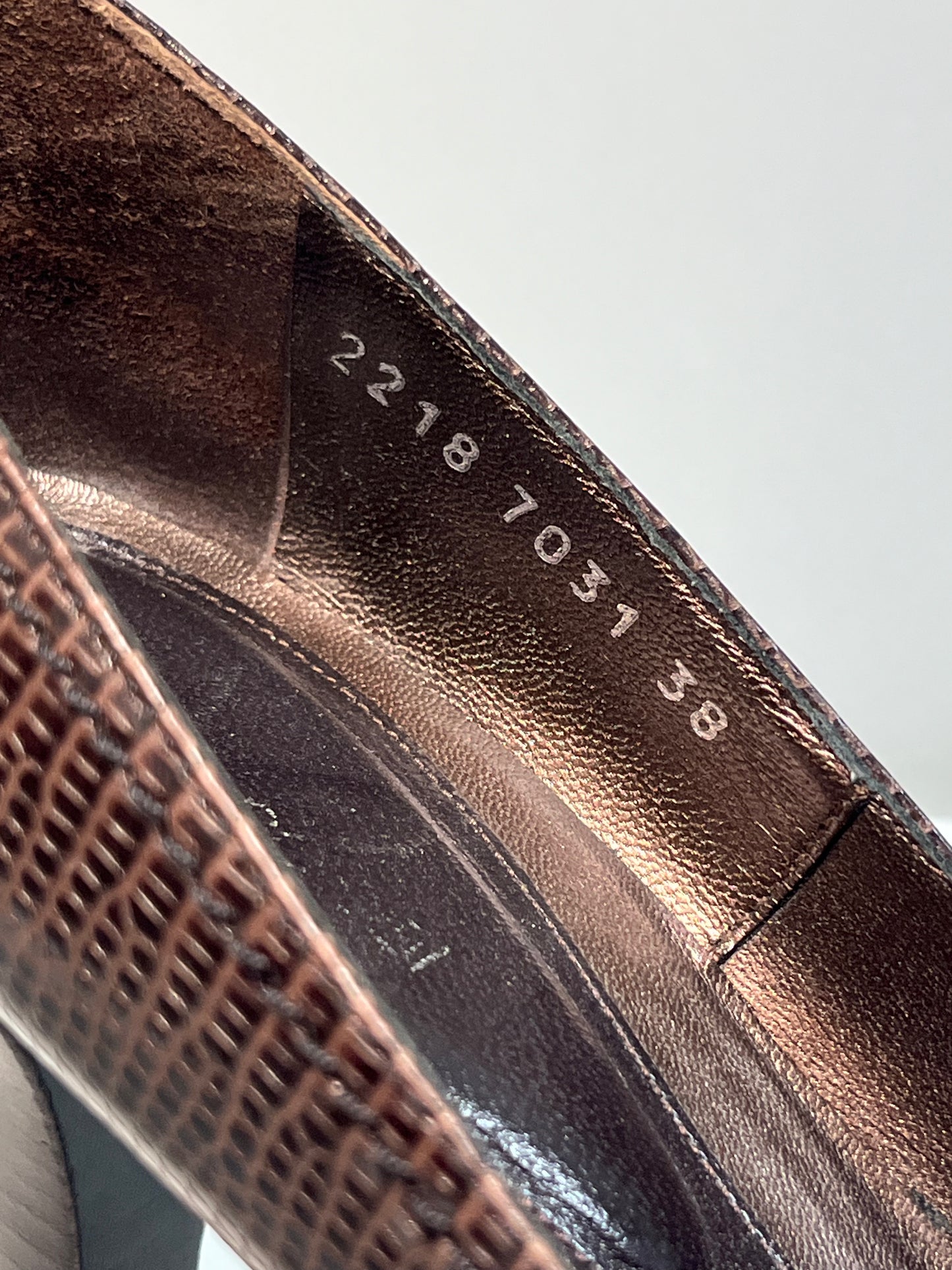 SERGIO ROSSI leather belted pumps (38IT/39FR)