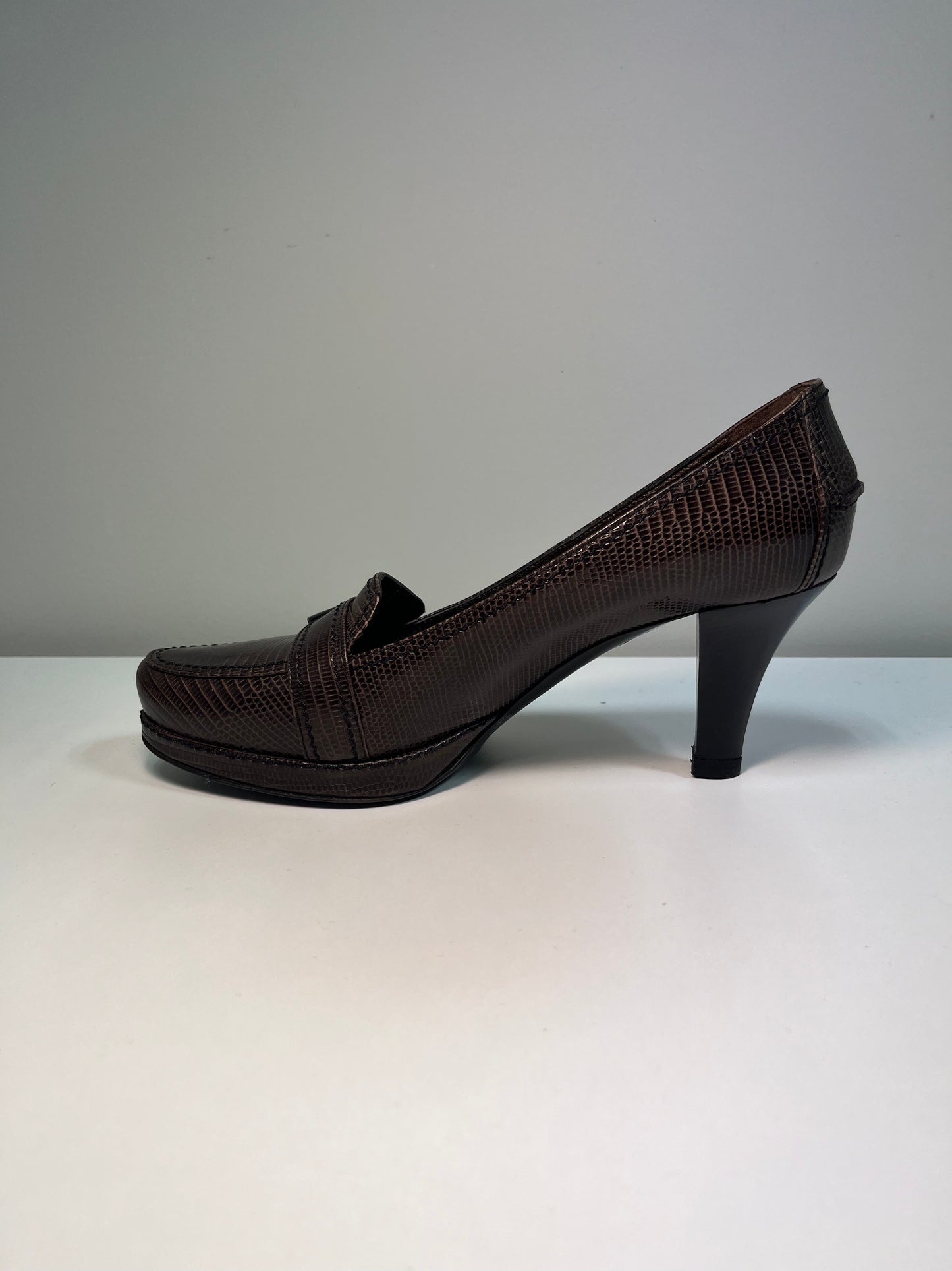 SERGIO ROSSI leather belted pumps (38IT/39FR)