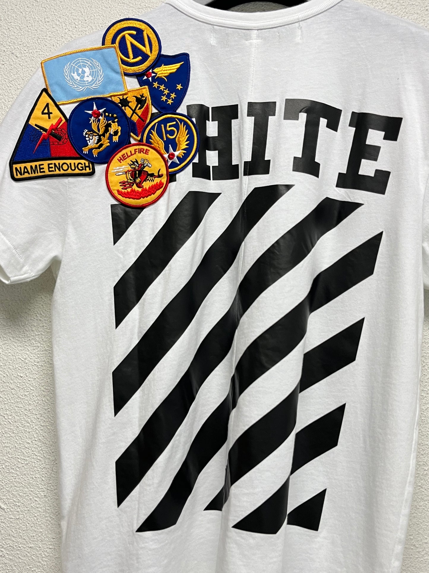 OFF-WHITE by Virgil Abloh rare white cotton tee with patches (M)