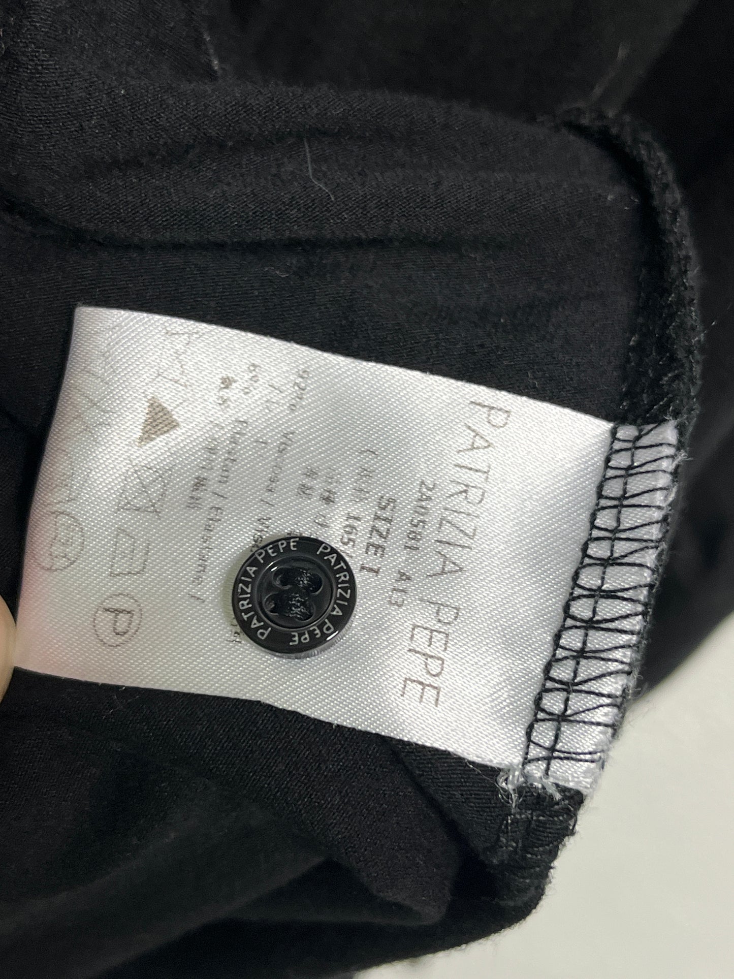 PATRIZIA PEPE black viscose dress with shoulder fringes and pads (XS/S)
