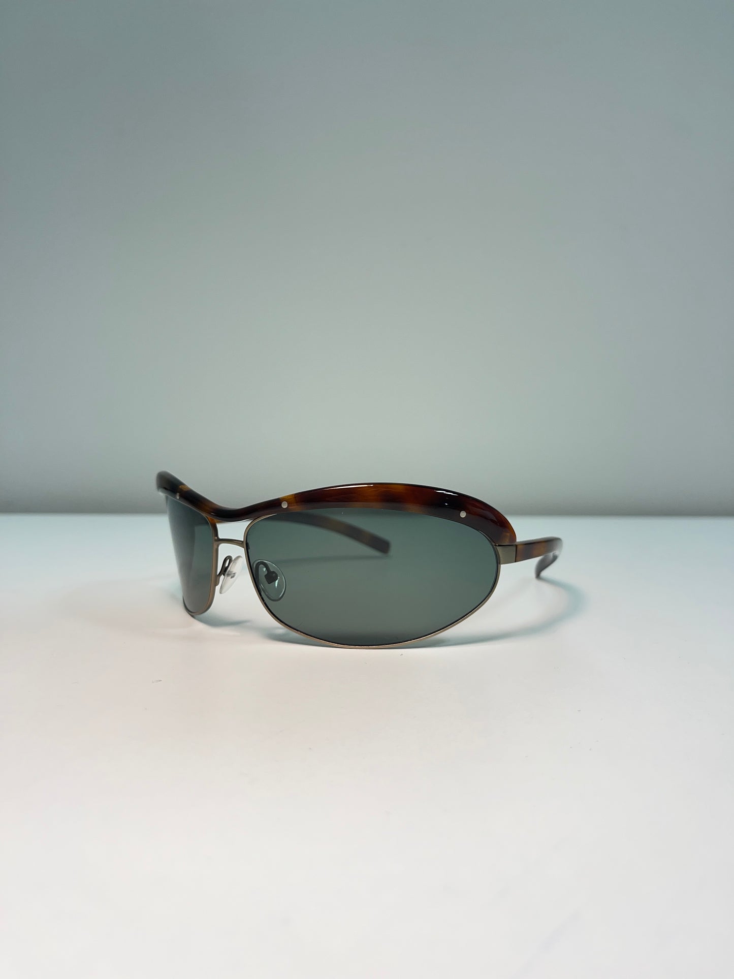 BOTTEGA VENETTA turtle shell pattern oval oversize studed sunglasses