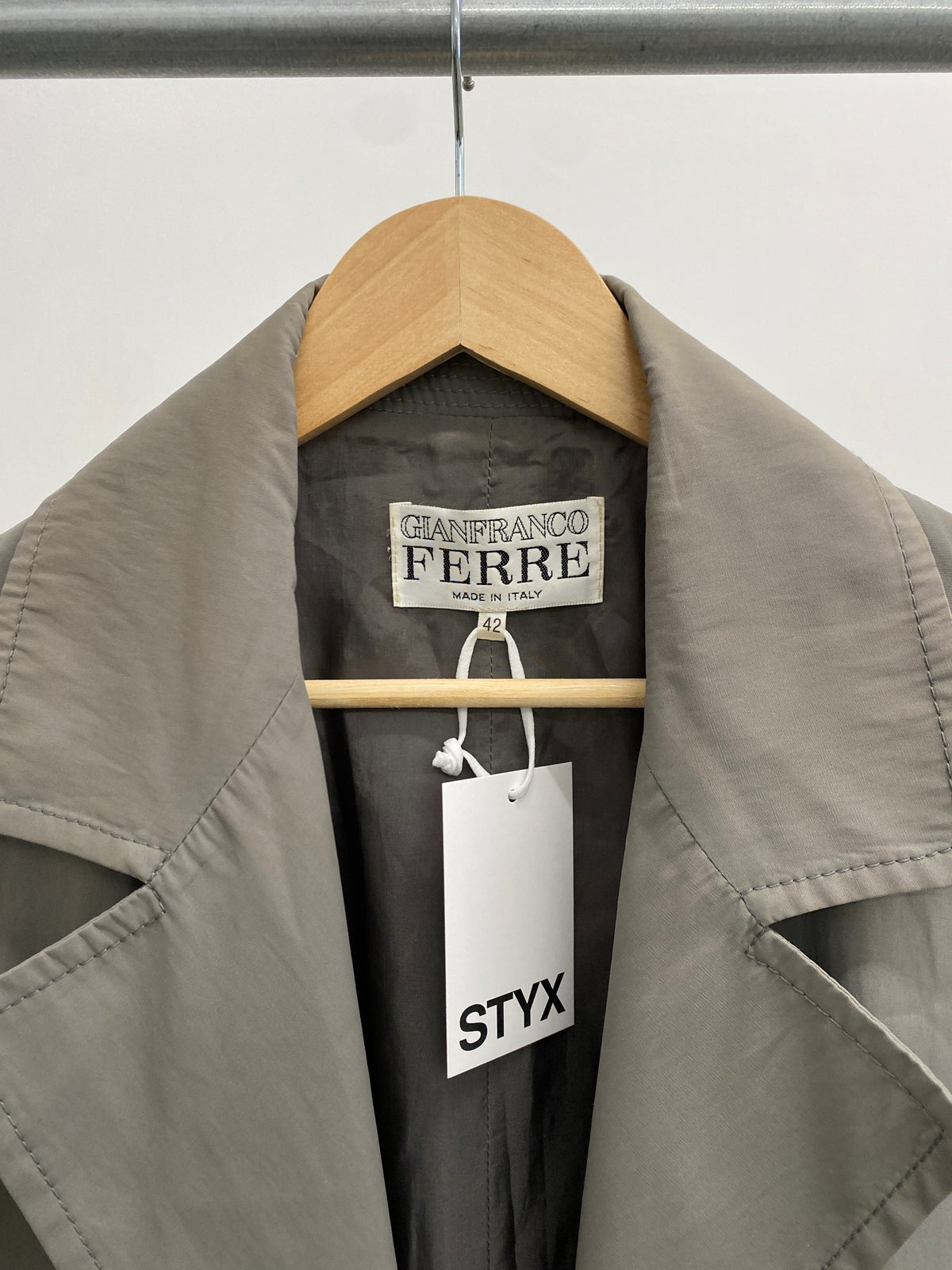 GIANFRANCO FERRÉ trench coat (M)