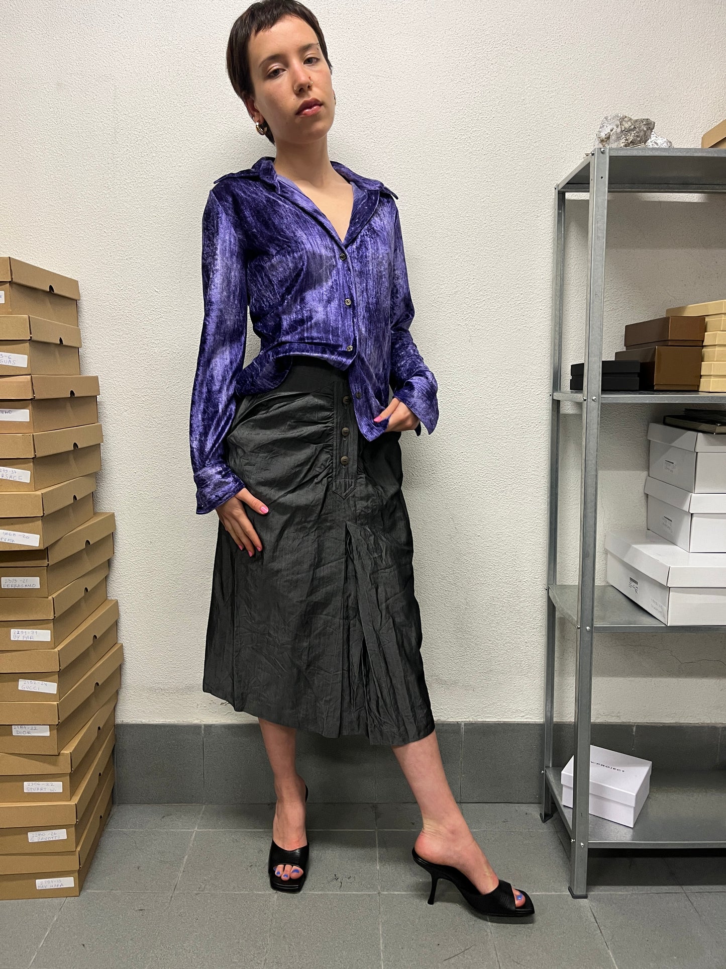 MAX MARA grey shiny button up wool skirt (XS/S)