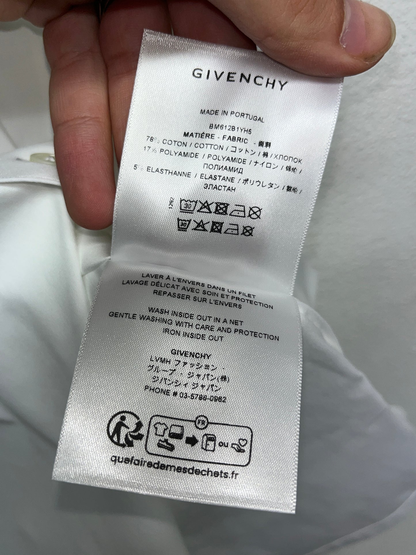 GIVENCHY white graphic shirt (38)