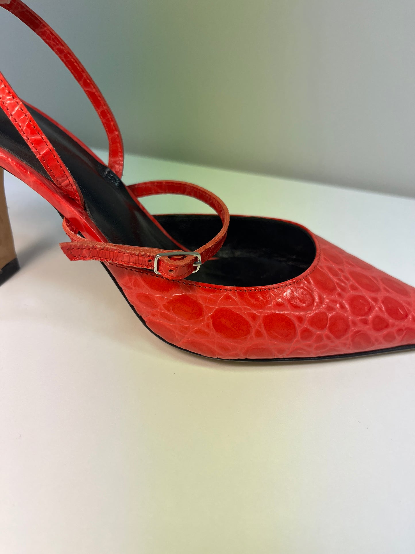BY FAR red leather heels (37IT)