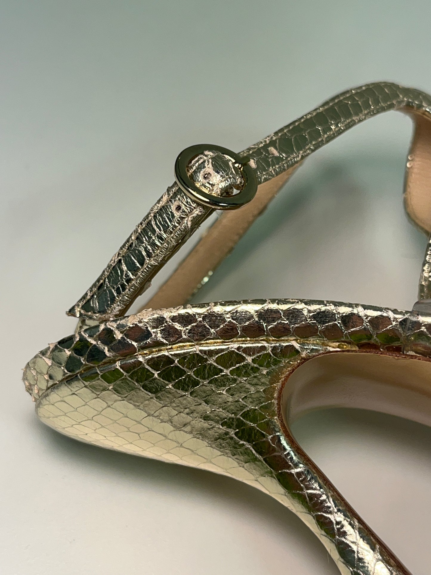 NICHOLAS KIRKWOOD gold snakeskin leather sandals (37)