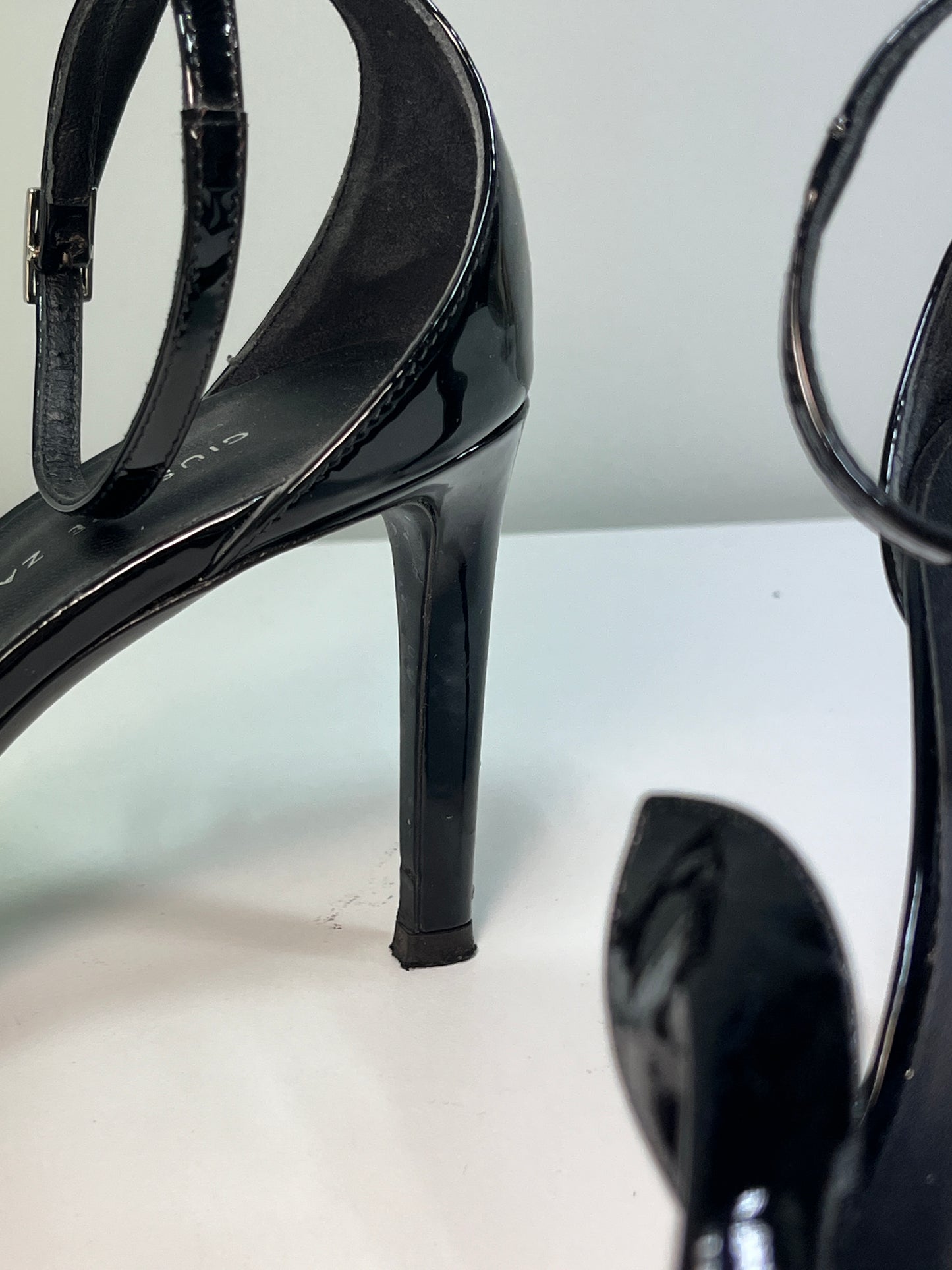 GIUSEPPE ZANOTTI black leather heels (38IT/39EU)
