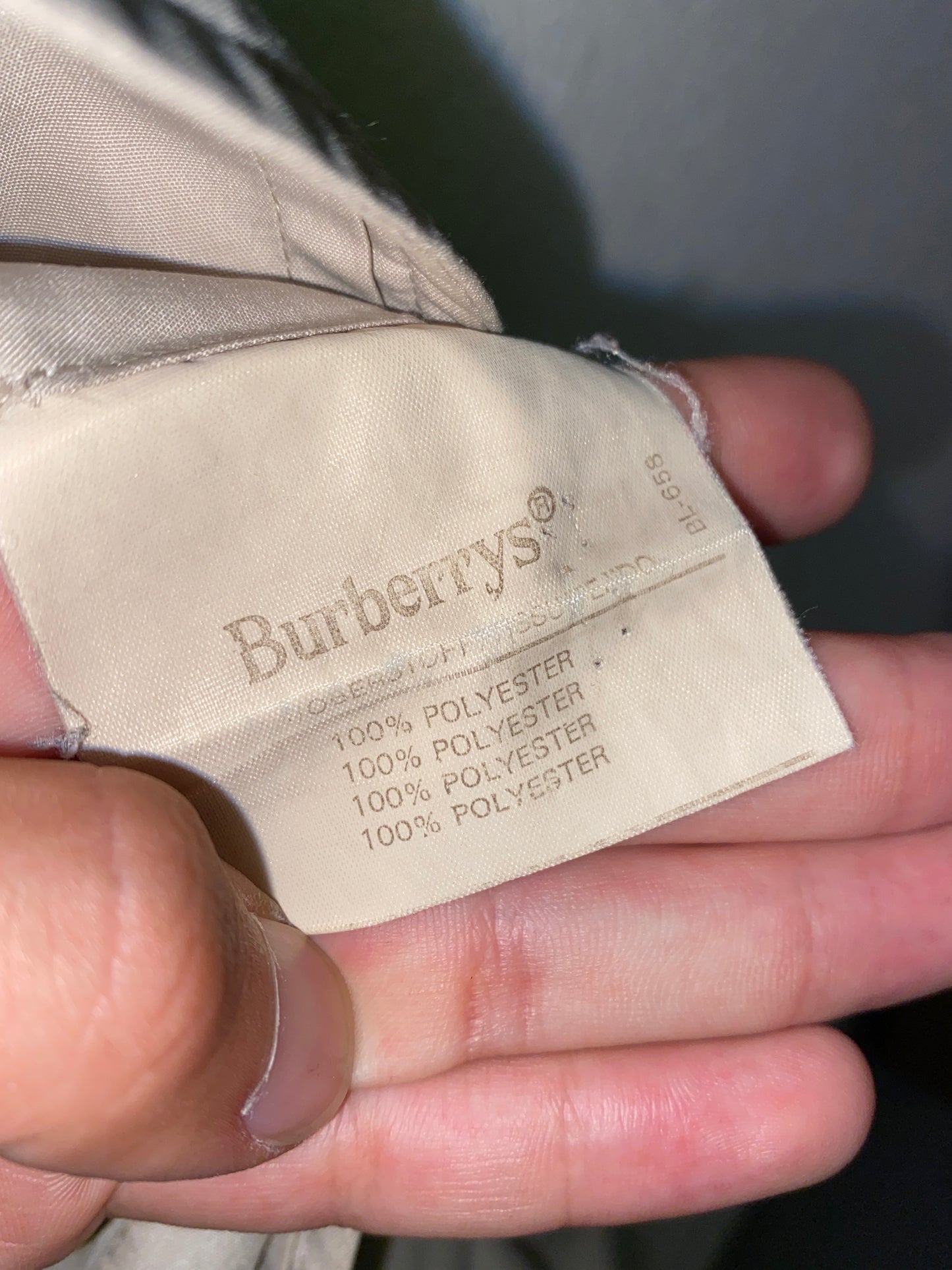 BURBERRY beige trenchcoat (XL)